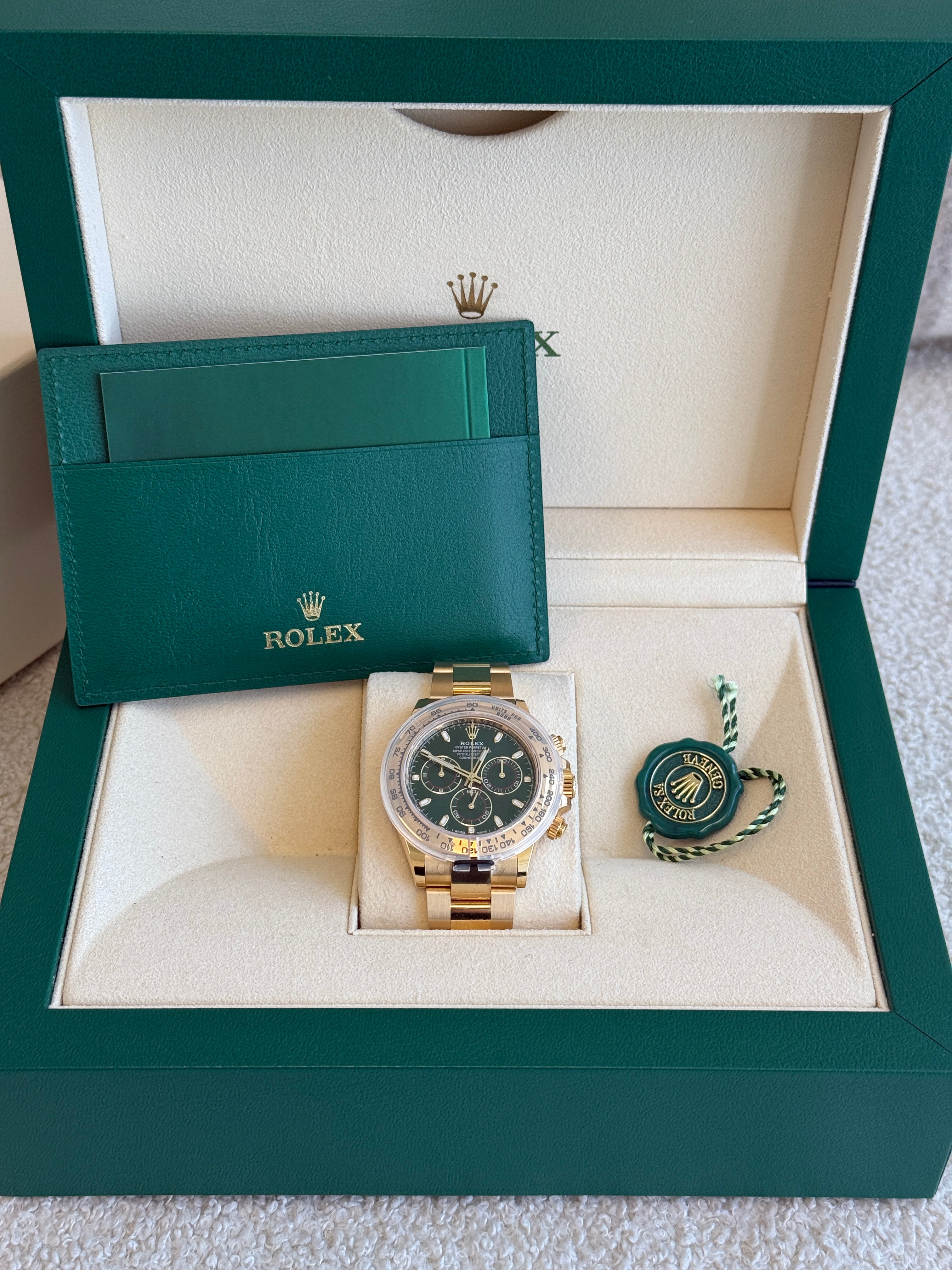 ROLEX CONSMOGRAPH DAYTONA OYSTER WITH 18KT YELLOW GOLD