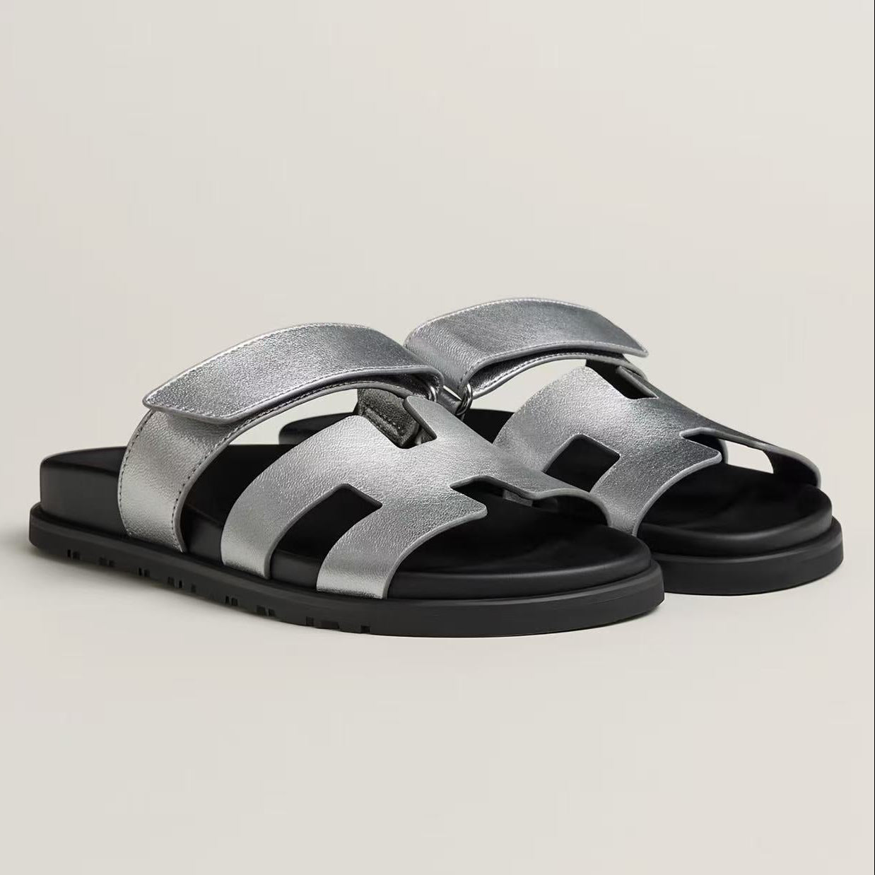 HERMÈS CHYPRE SANDAL SILVER SIZE 38