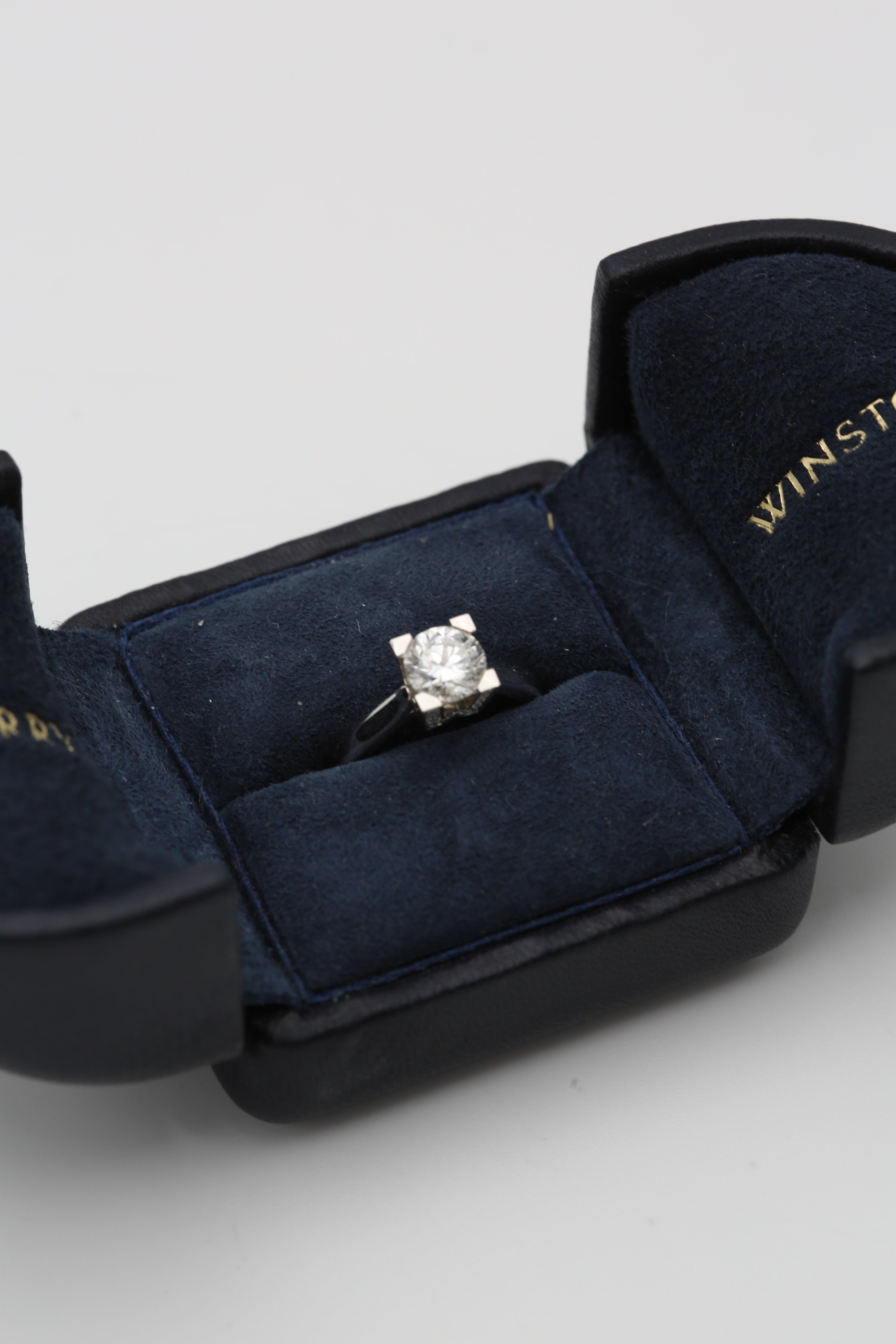 HARRY WINSTON DIAMOND RING 1.01 CT F COLOR