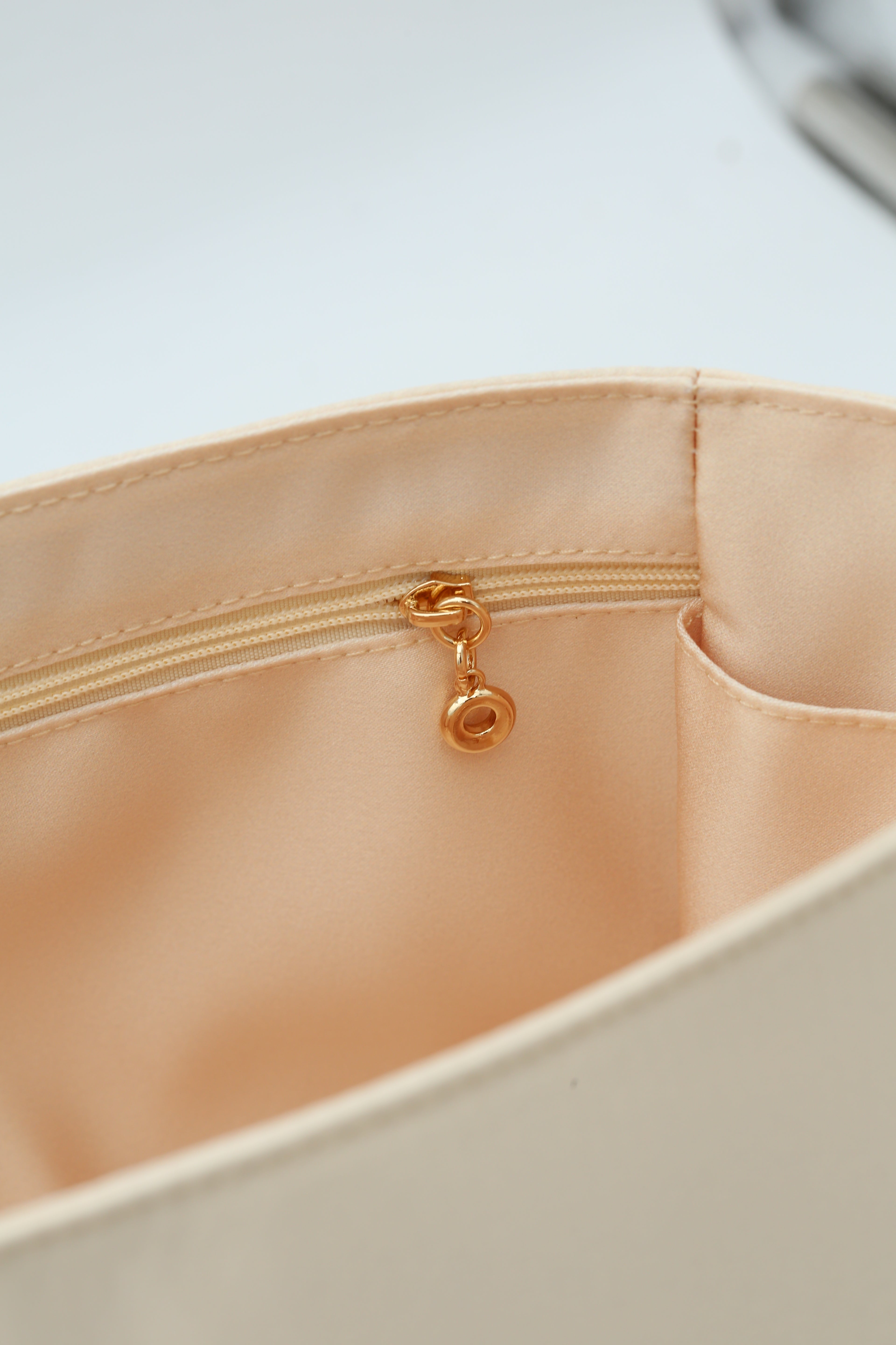 BAG ORGANIZER LINDY26 CHAMPAGNE GOLD