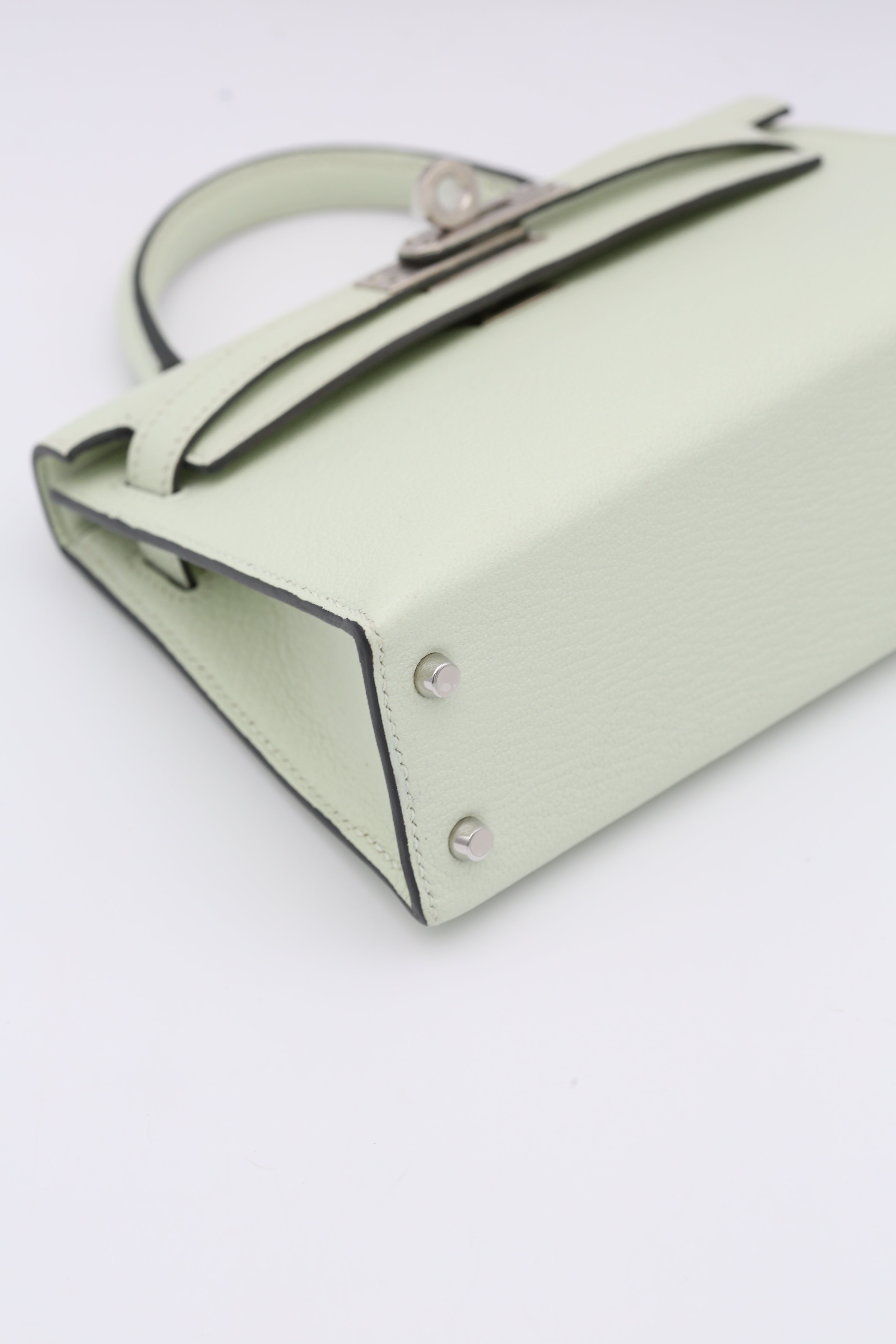 MINI KELLY II VERT FIZZ CHEVRE SILVER HARDWARE B STAMP