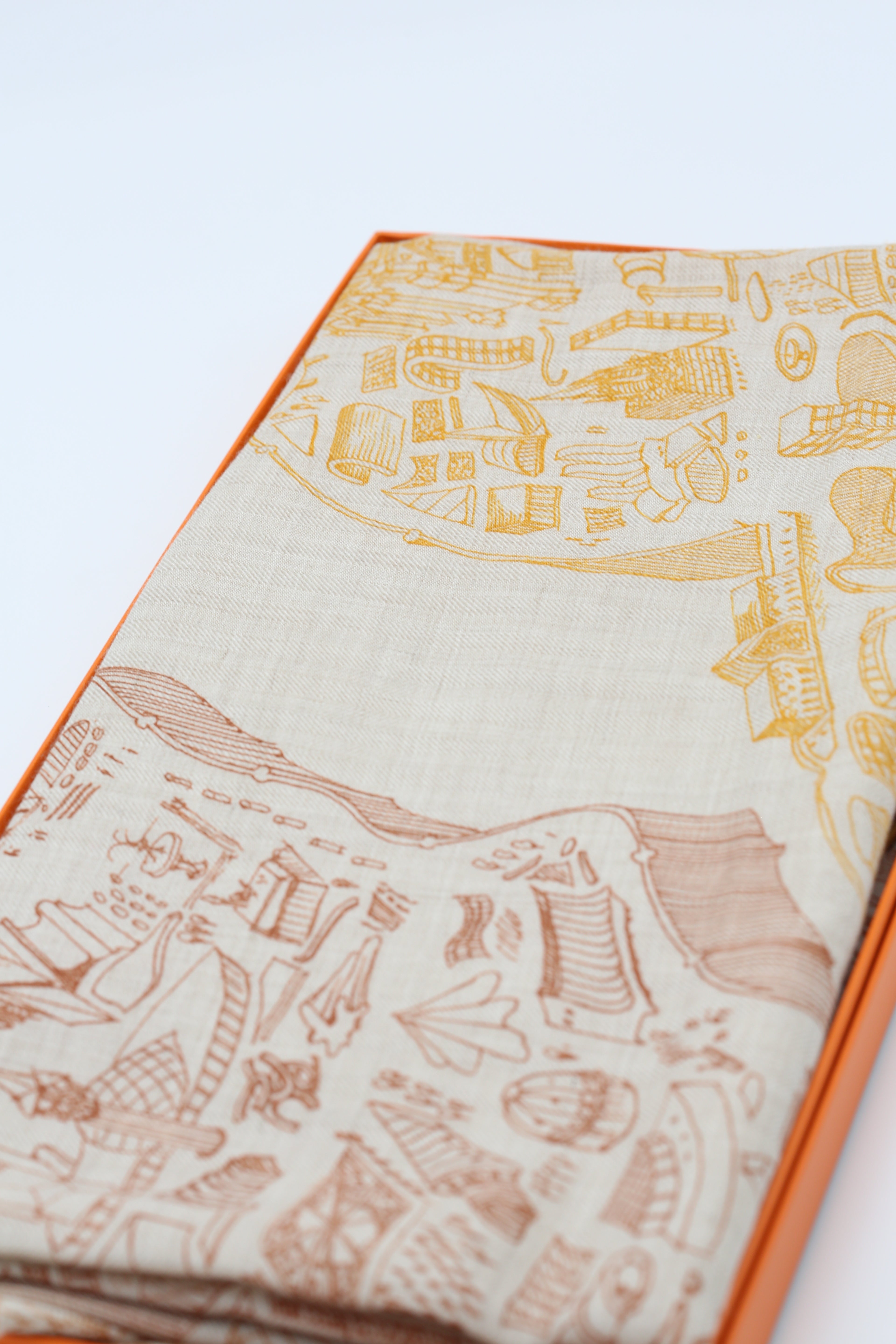 HERMÈS SCARF 140X140 CHALE CACHEMIRE LA NOUVELLE CITE CAVA MR/NATUREL/OCRE/CUIR