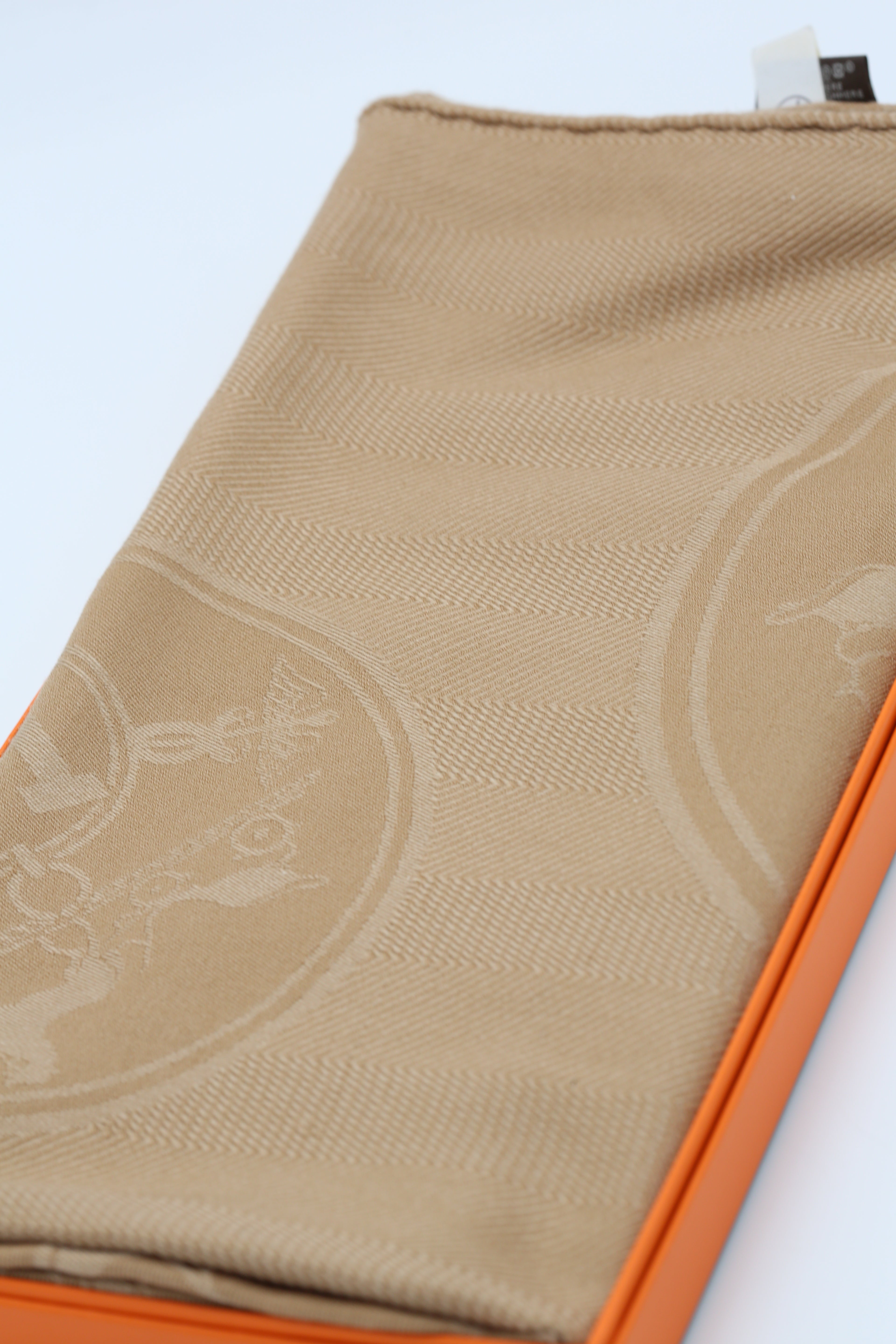HERMÈS SCARF 70X70 ETOLE NEW LIBRIS CONFETTIS D'EX-LIBRIS CT/KRAFT