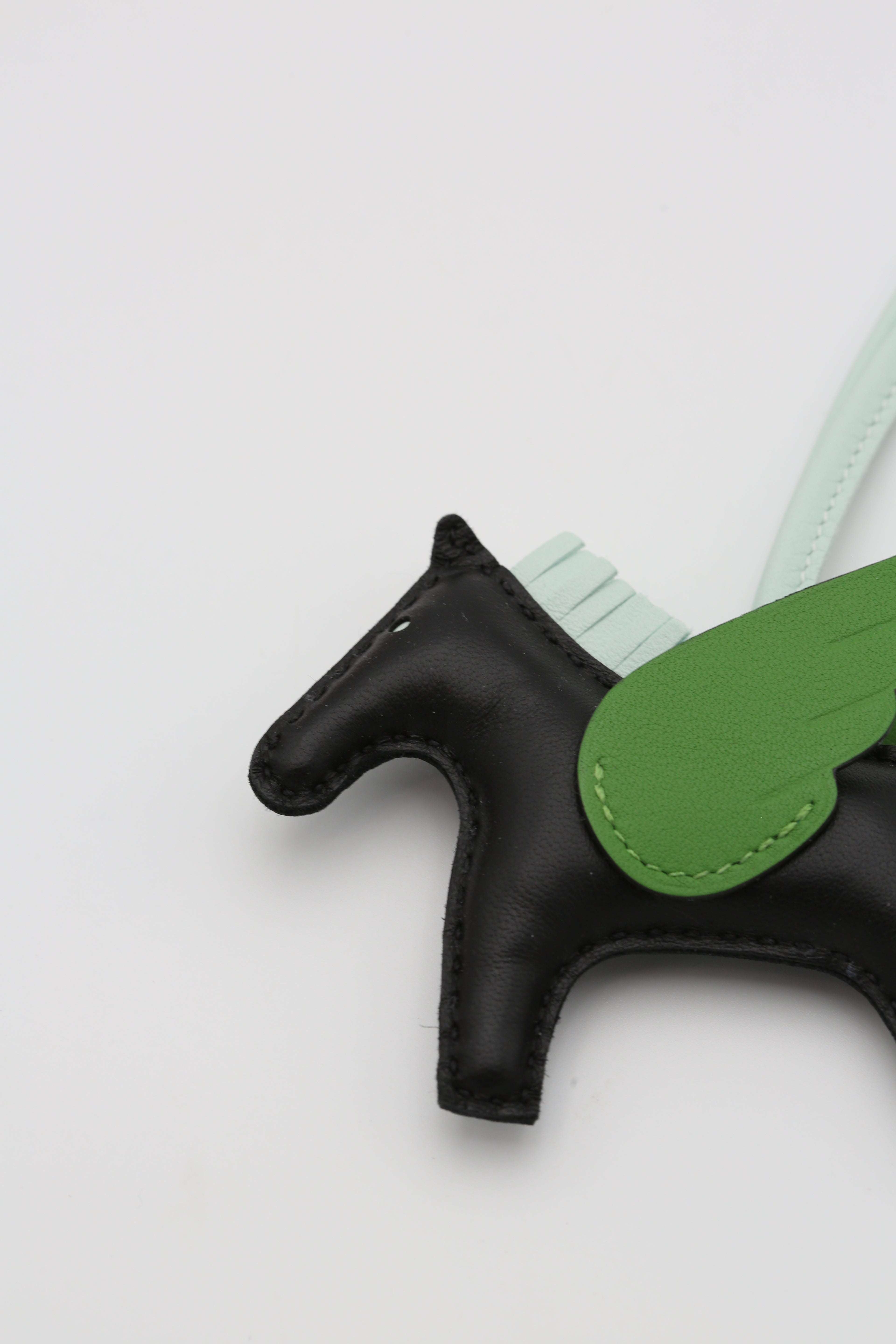 HERMÈS RODEO PEGASE PM CHARM BLACK/VERT