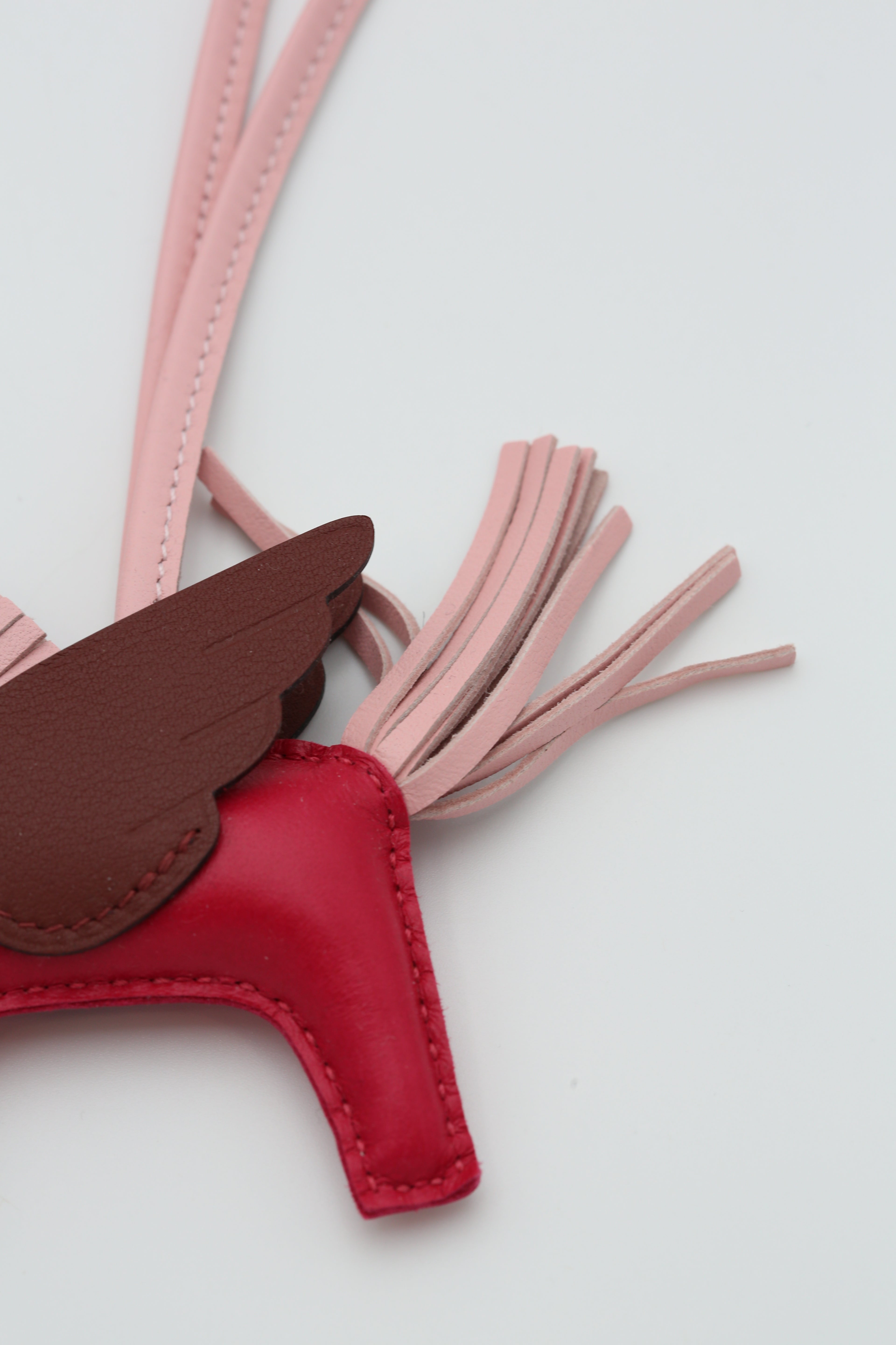 HERMÈS RODEO PEGASE PM CHARM ROSE/GOLD