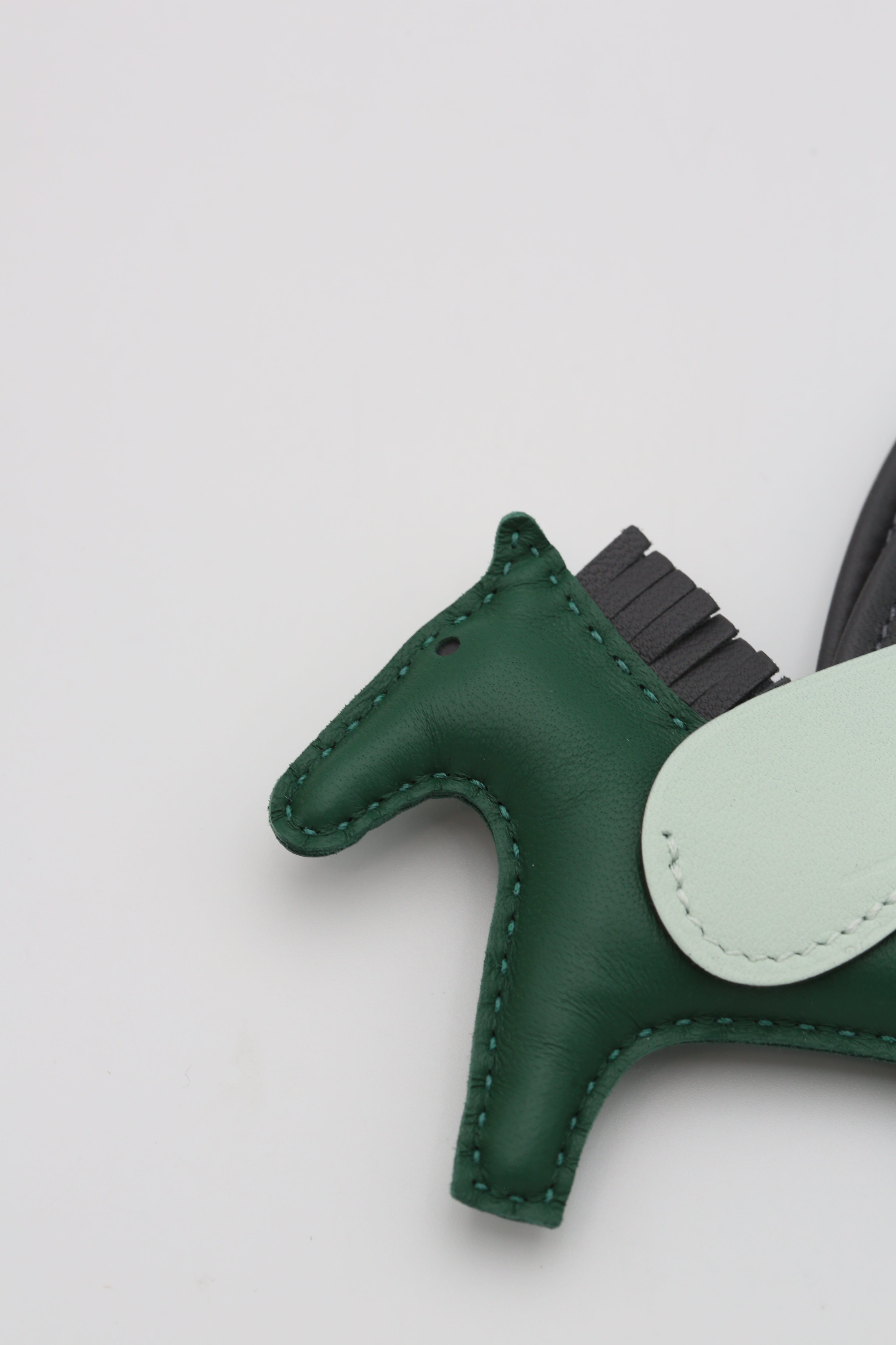 HERMÈS RODEO PEGASE PM CHARM GRIS/VERT