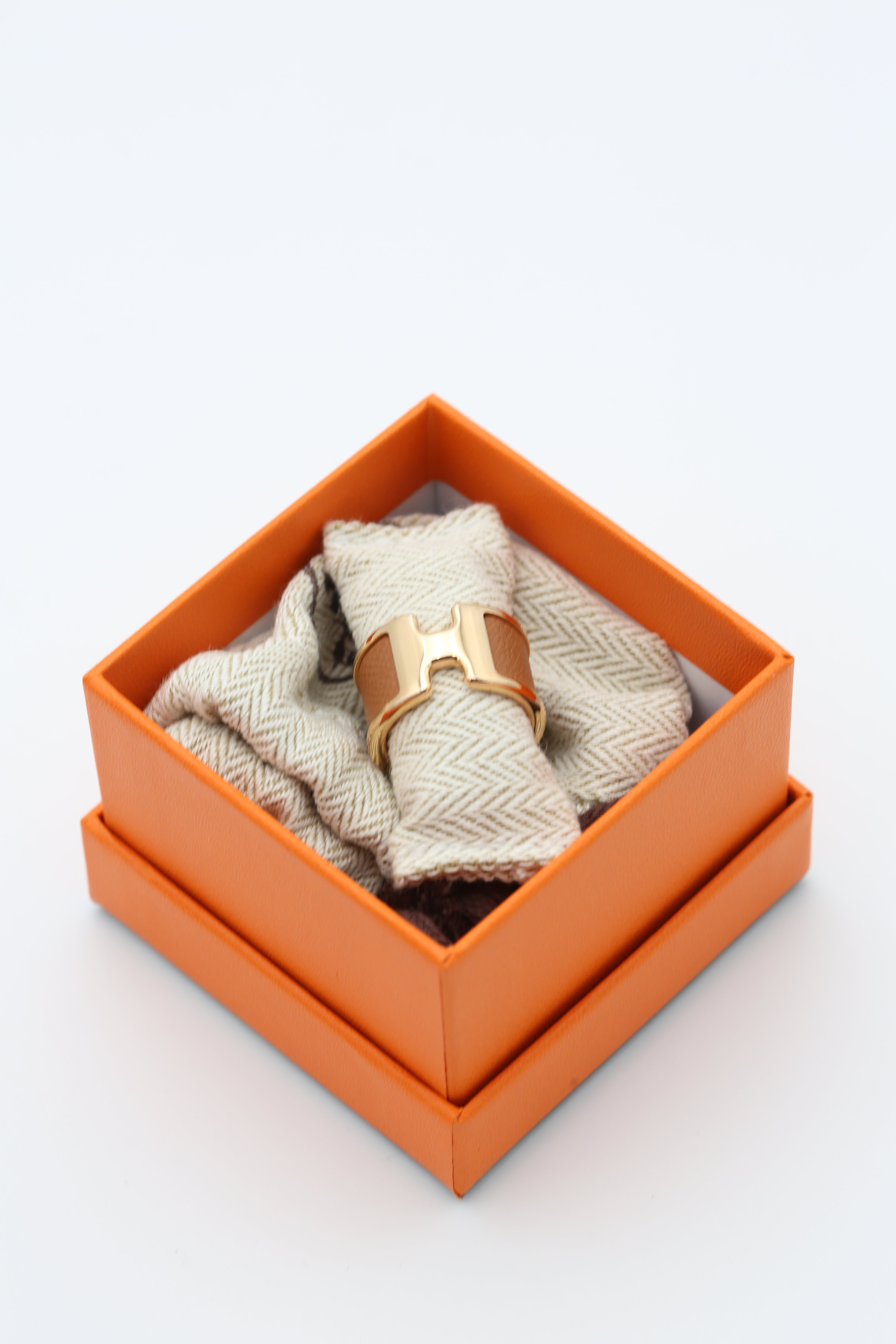 HERMÈS H RING GOLD