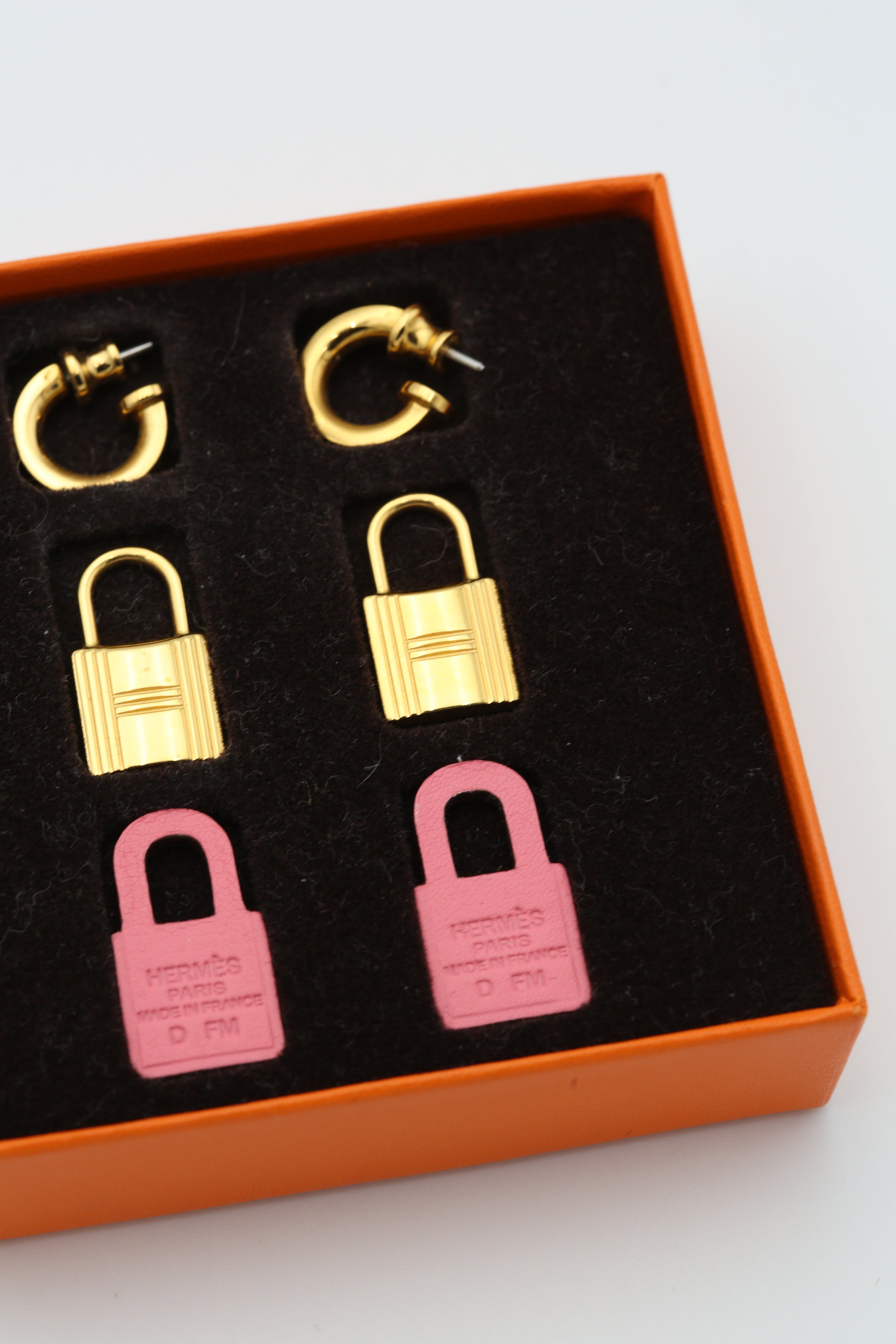 HERMÈS EARRINGS SET GOLD/ROSE