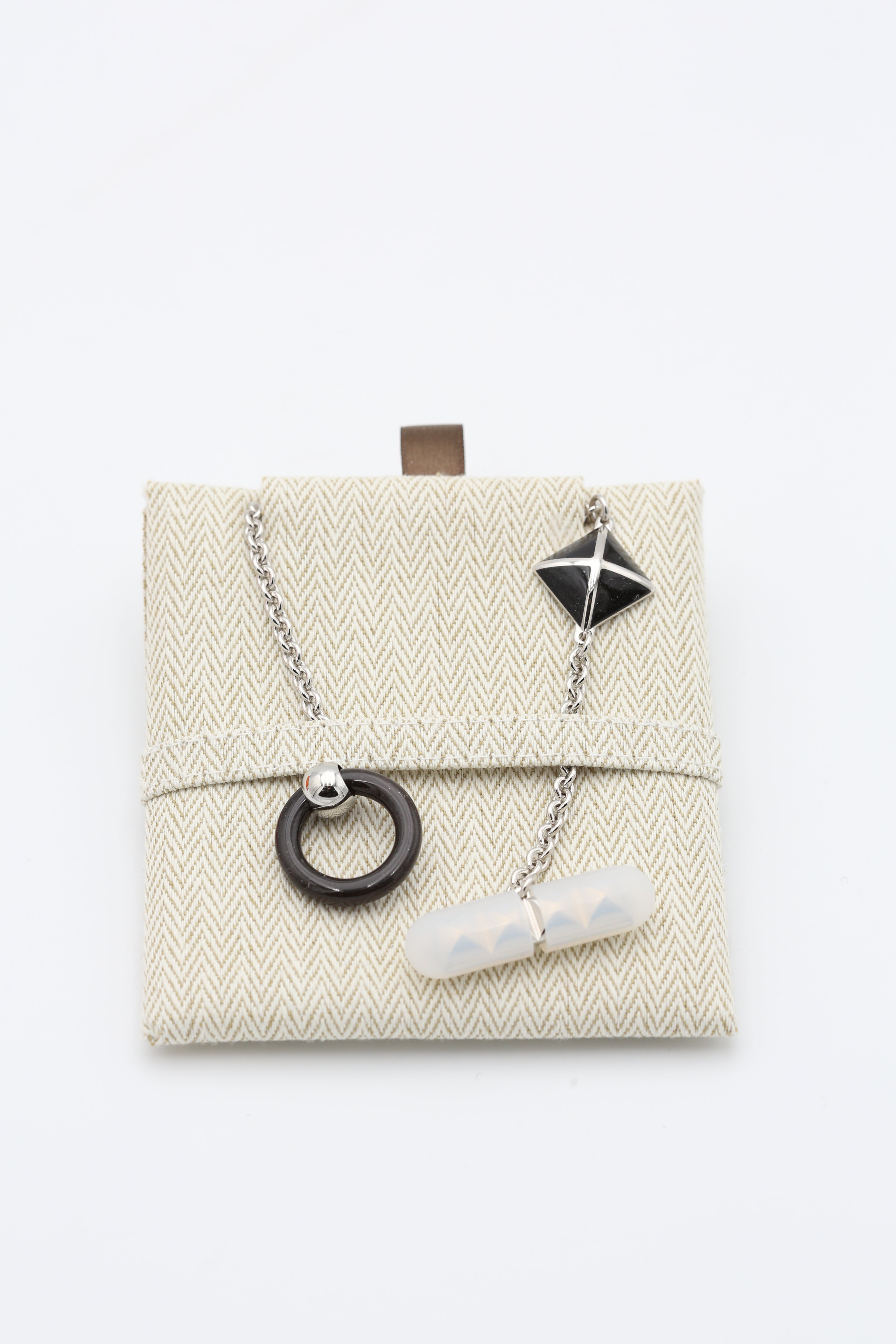 HERMÈS BLACK/SILVER HORN NECKLACE