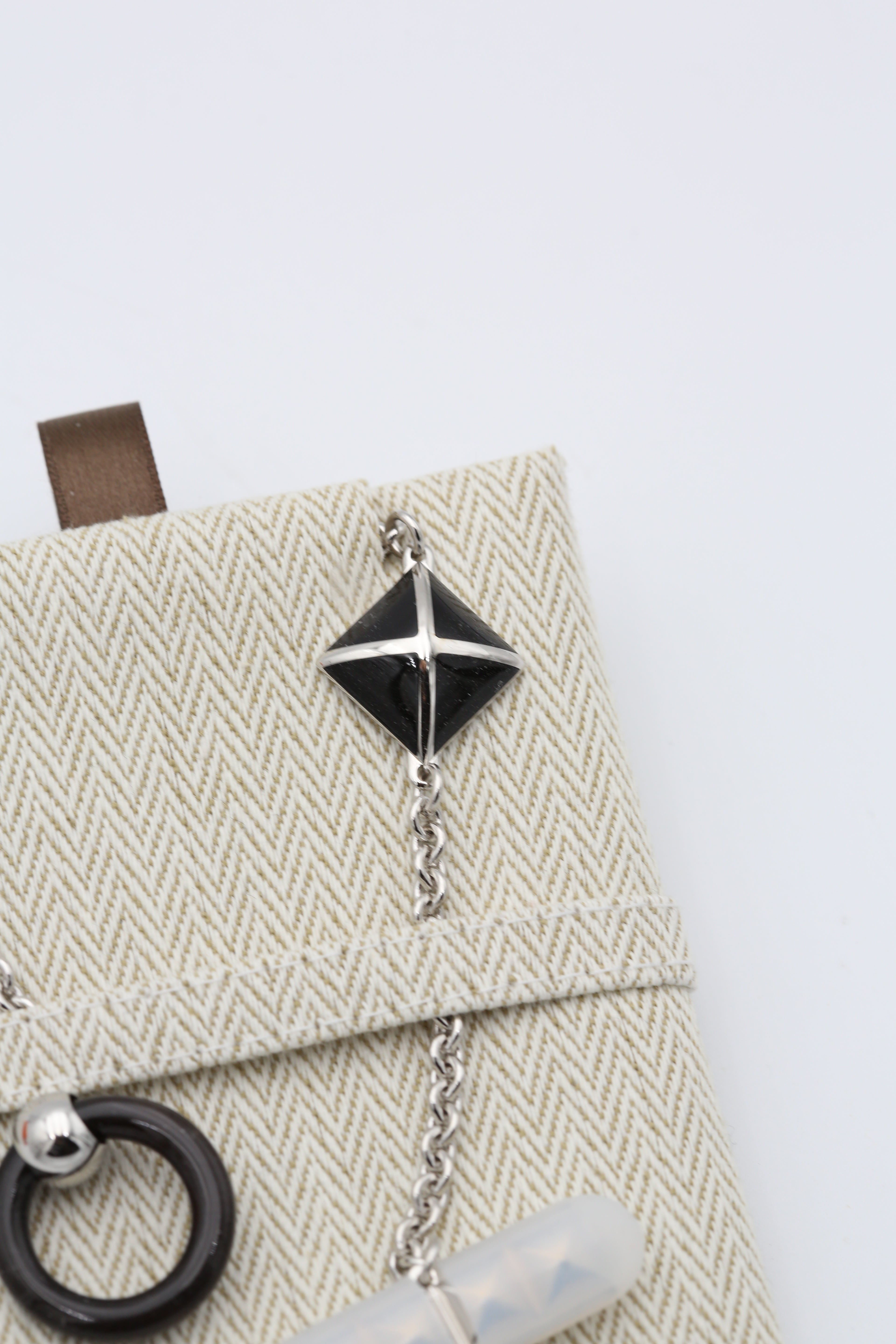 HERMÈS BLACK/SILVER HORN NECKLACE