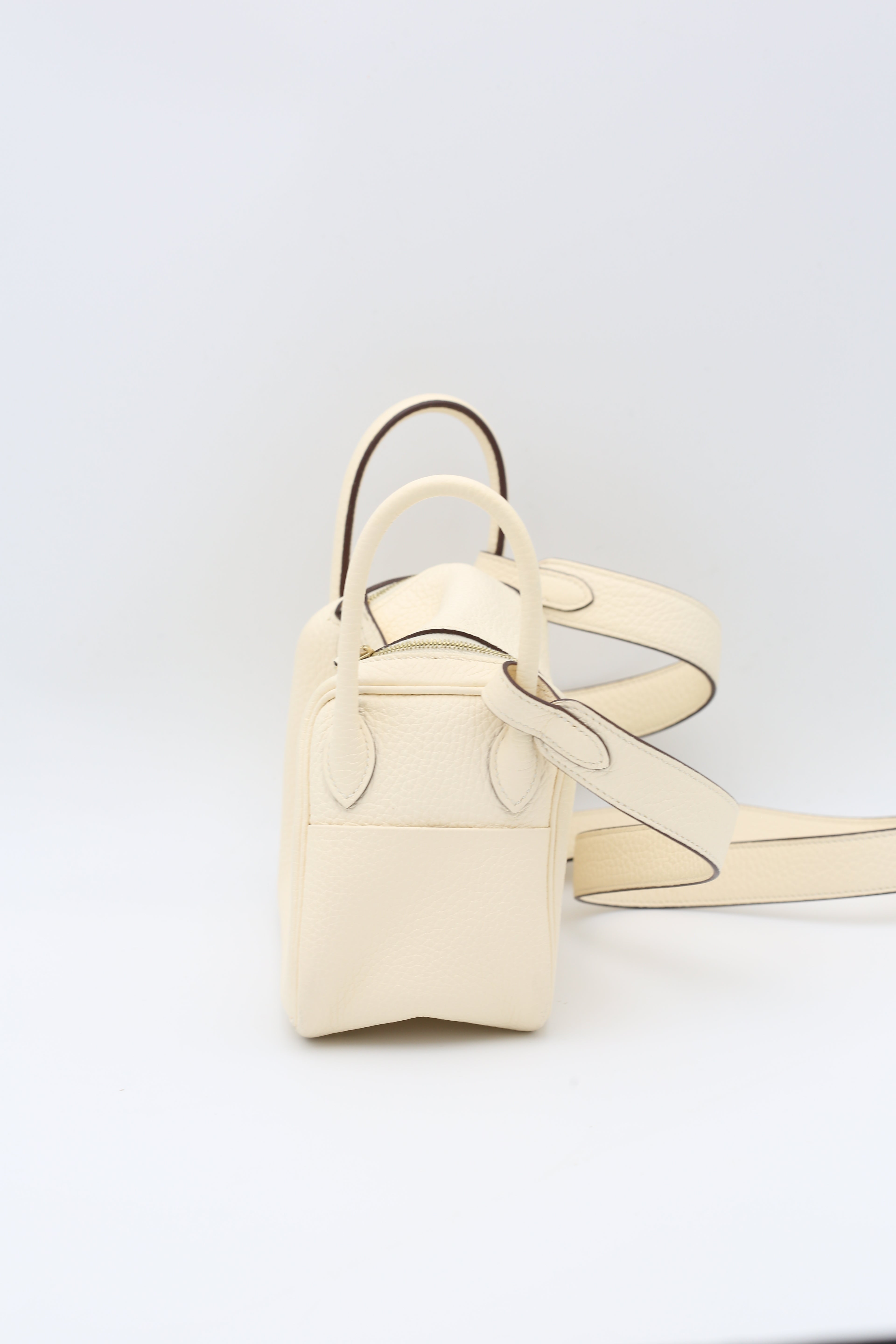 HERMÈS MINI LINDY NATA TC GOLD HARDWARE U STAMP
