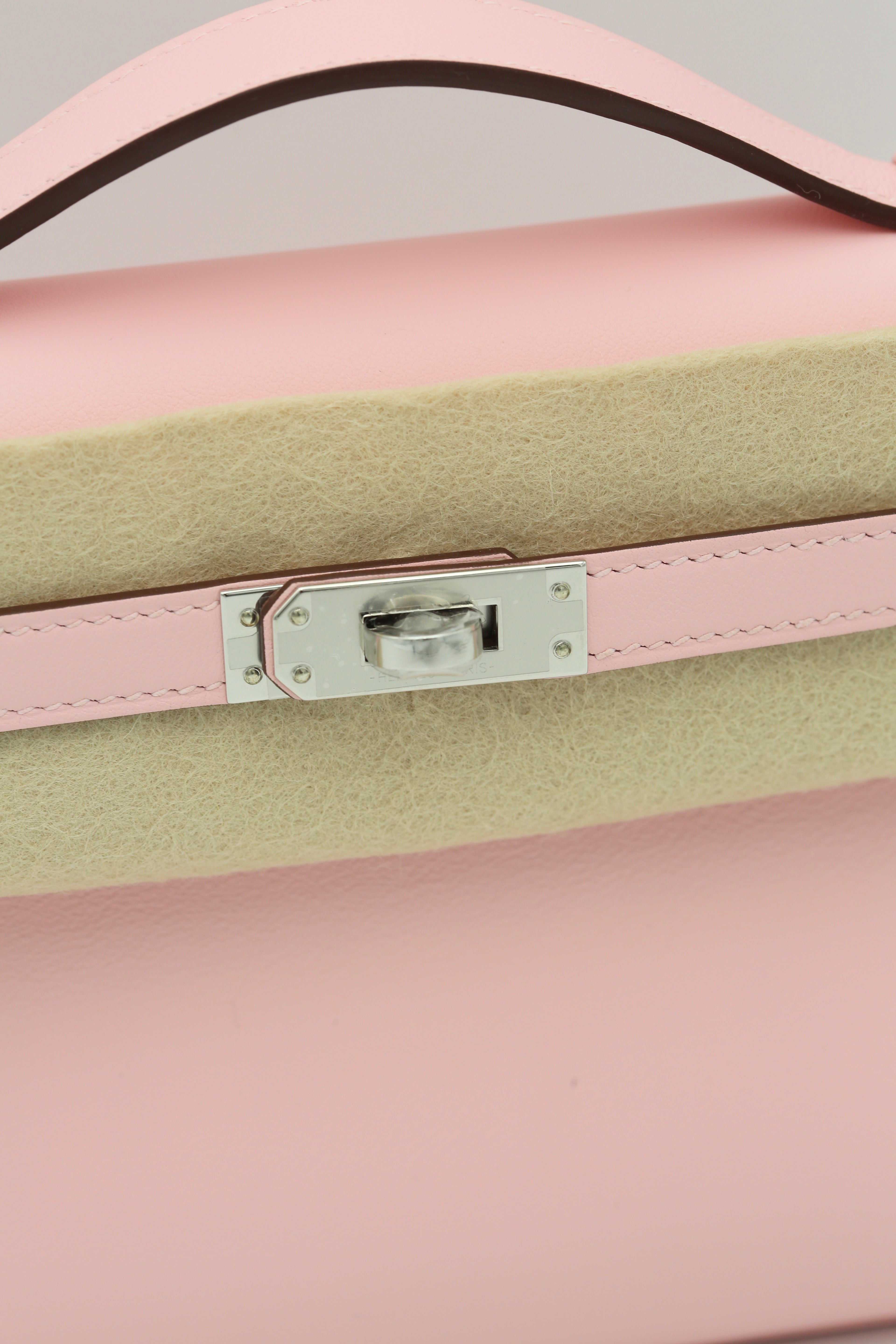 HERMÈS KELLY POCHETTE 3Q ROSE SAKURA SWIFT SILVER HARDWARE K STAMP
