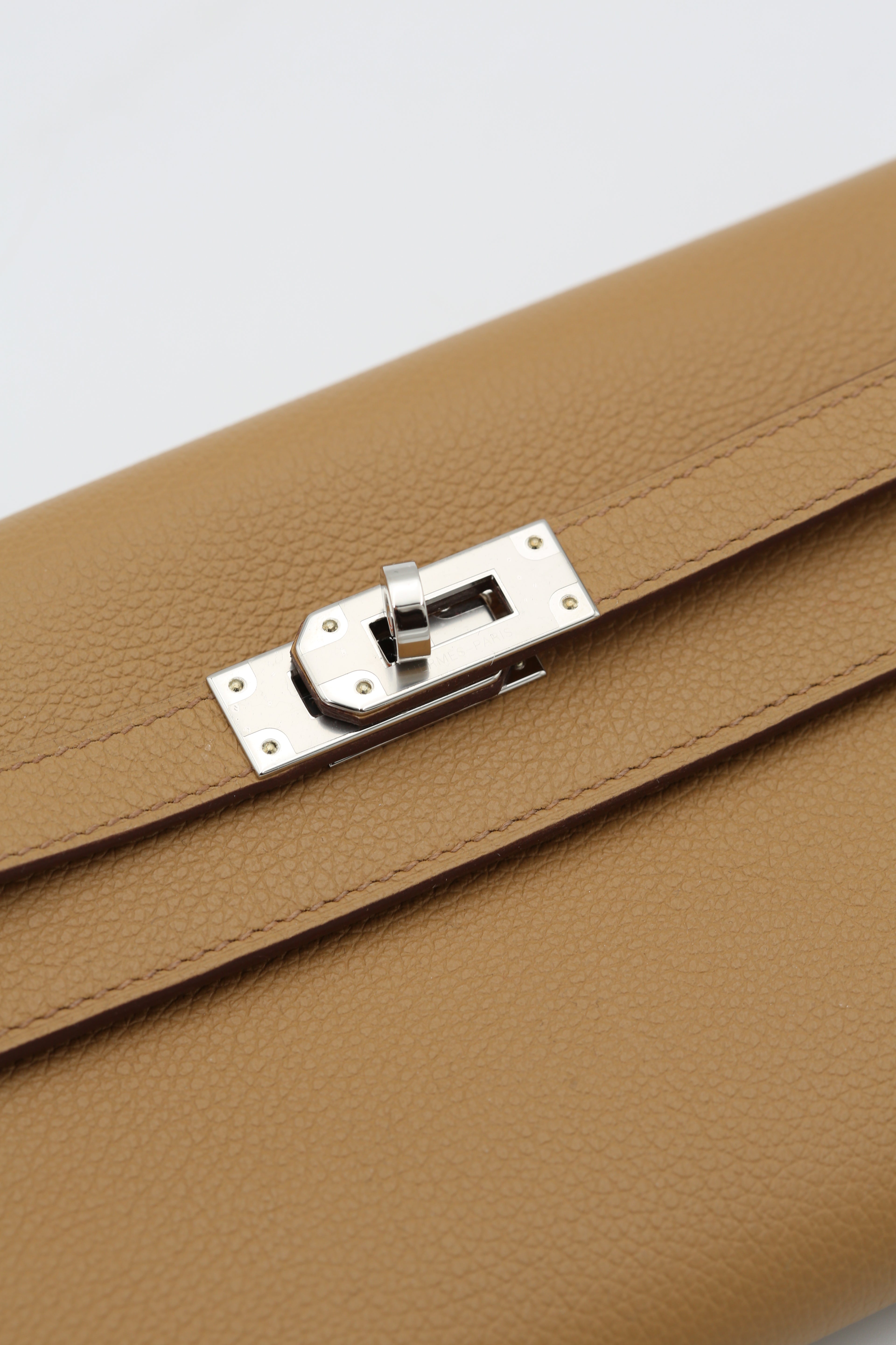 HERMÈS KELLY TO GO WALLET BISCUIT EPSOM G STAMP