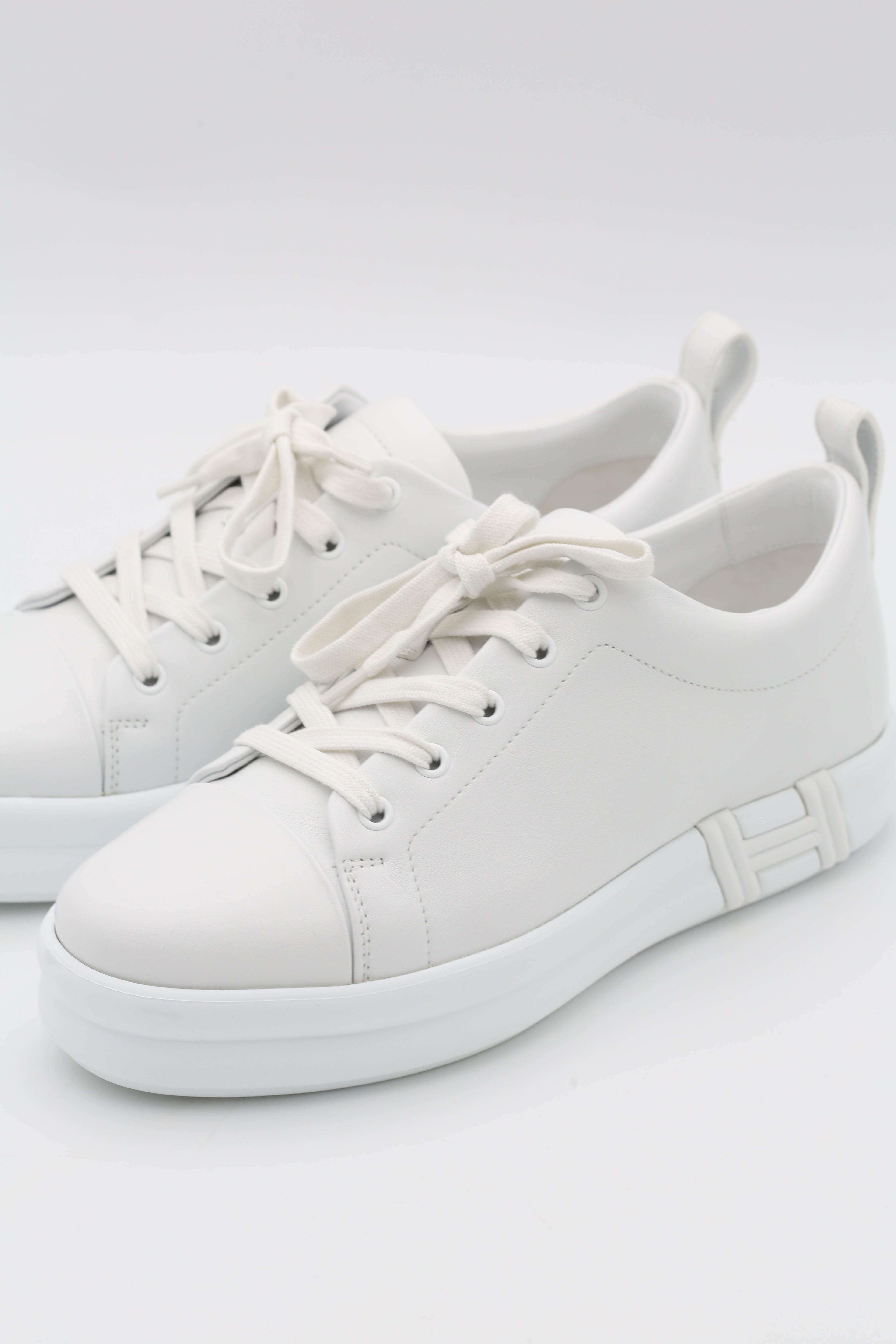 HERMÈS SNEAKER WHITE SIZE 39.5
