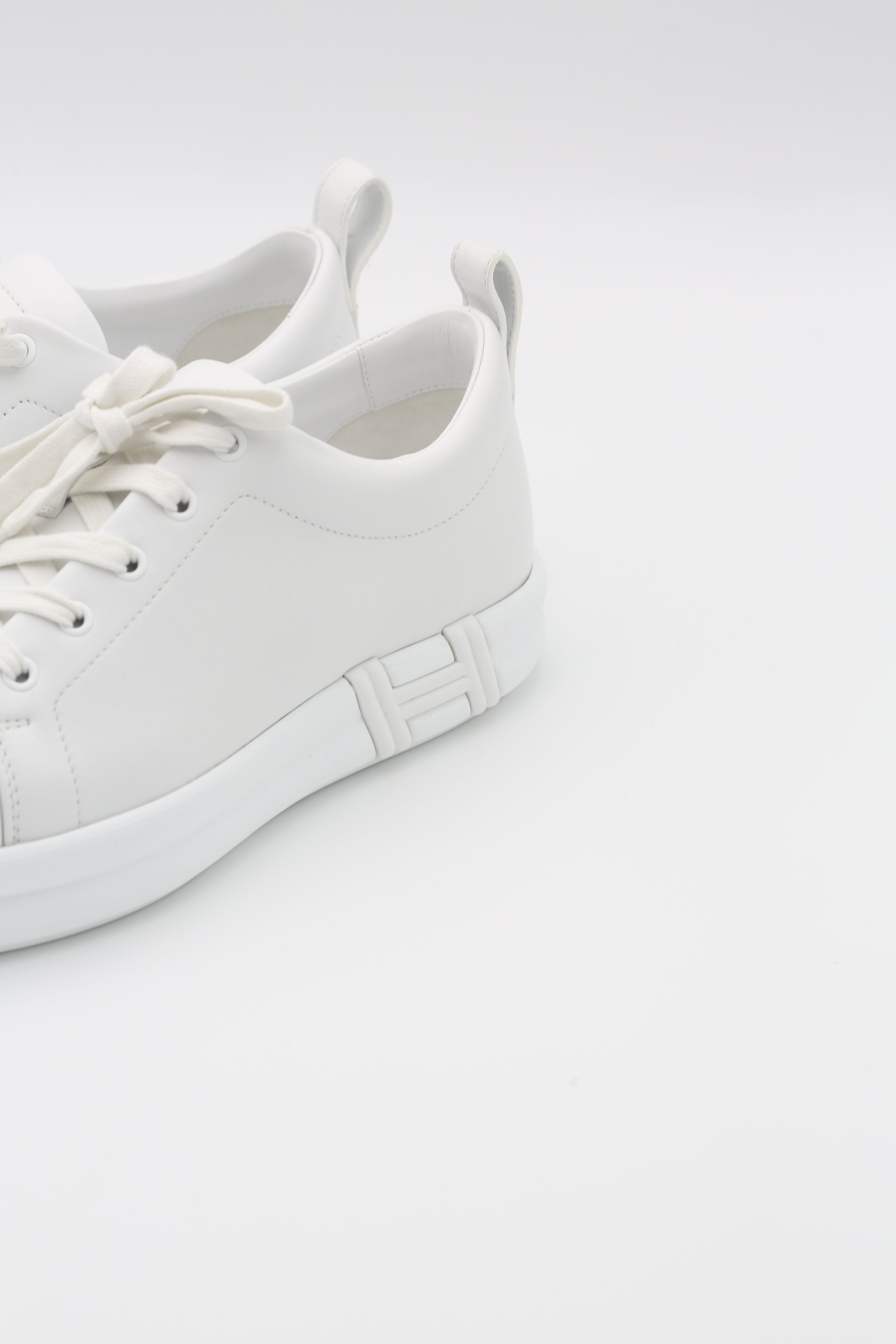 HERMÈS SNEAKER WHITE SIZE 39.5