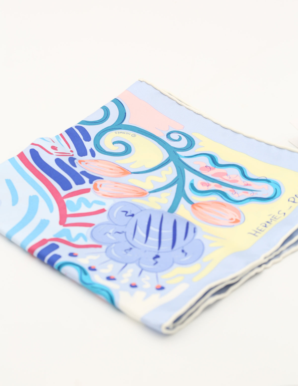 HERMÈS SCARF 45X45 GAVROUCHE TWILL LE CHEVAL DE KAZUMI SR/BLEU/ROSE/JAUNE PA