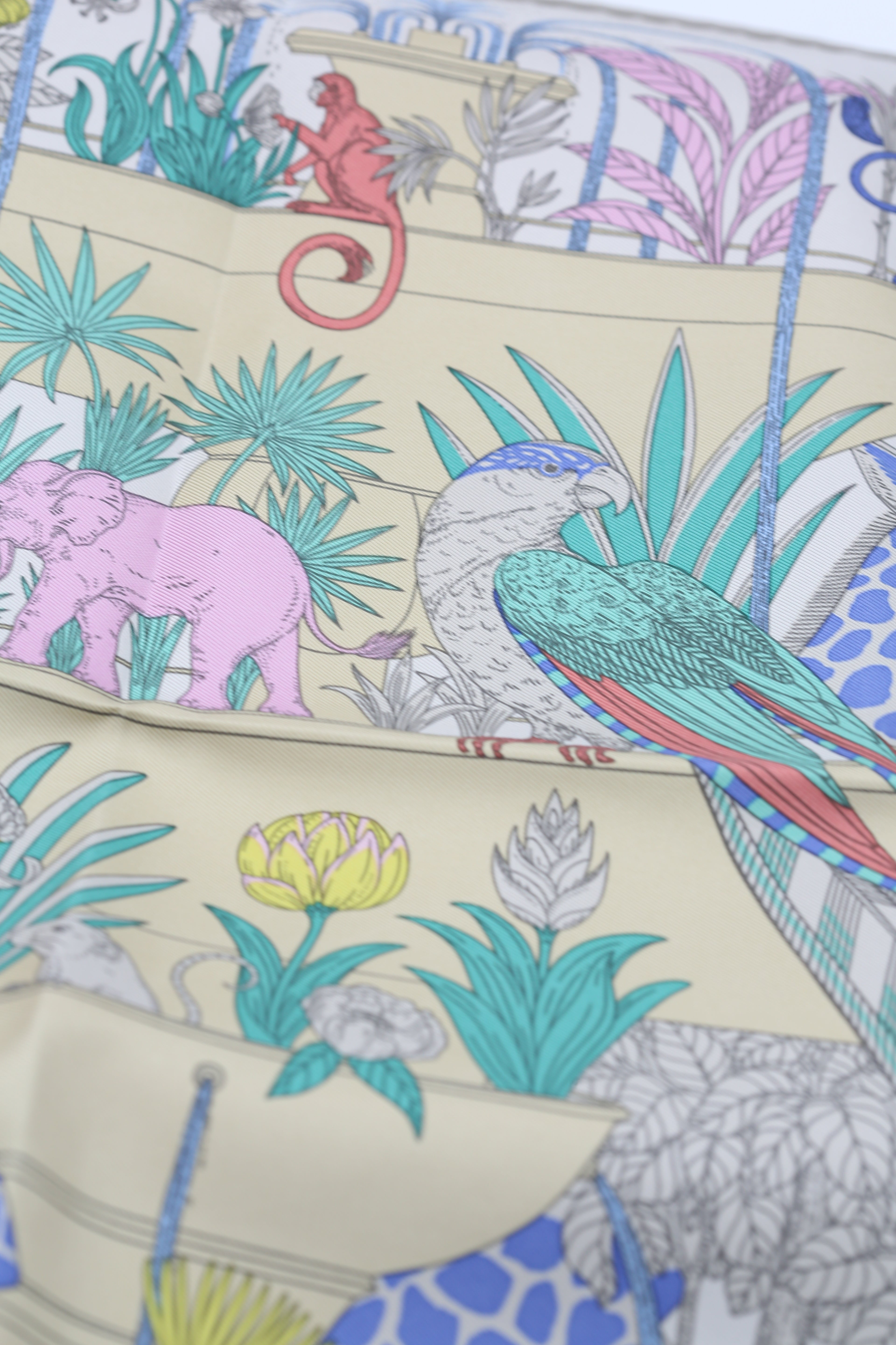 HERMÈS SCARF 45X45 GAVROCHE TWILL PRECIOUS PARADISE DET CG/ARGENT/BLEU/ROSE