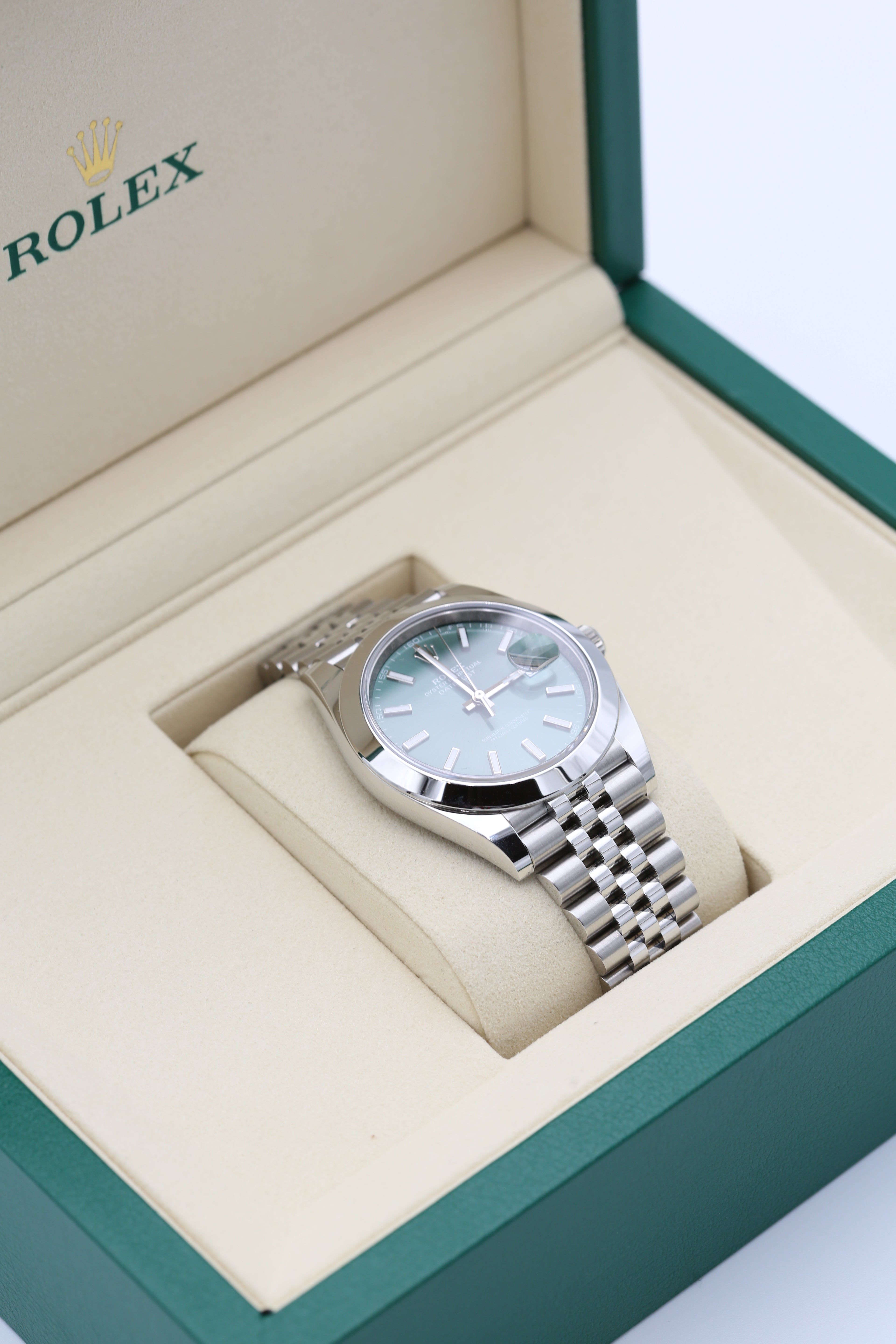 ROLEX OYSTER PERPETUAL DATE JUST 41 126300 18K WHITE GOLD GREEN DIAL 2025
