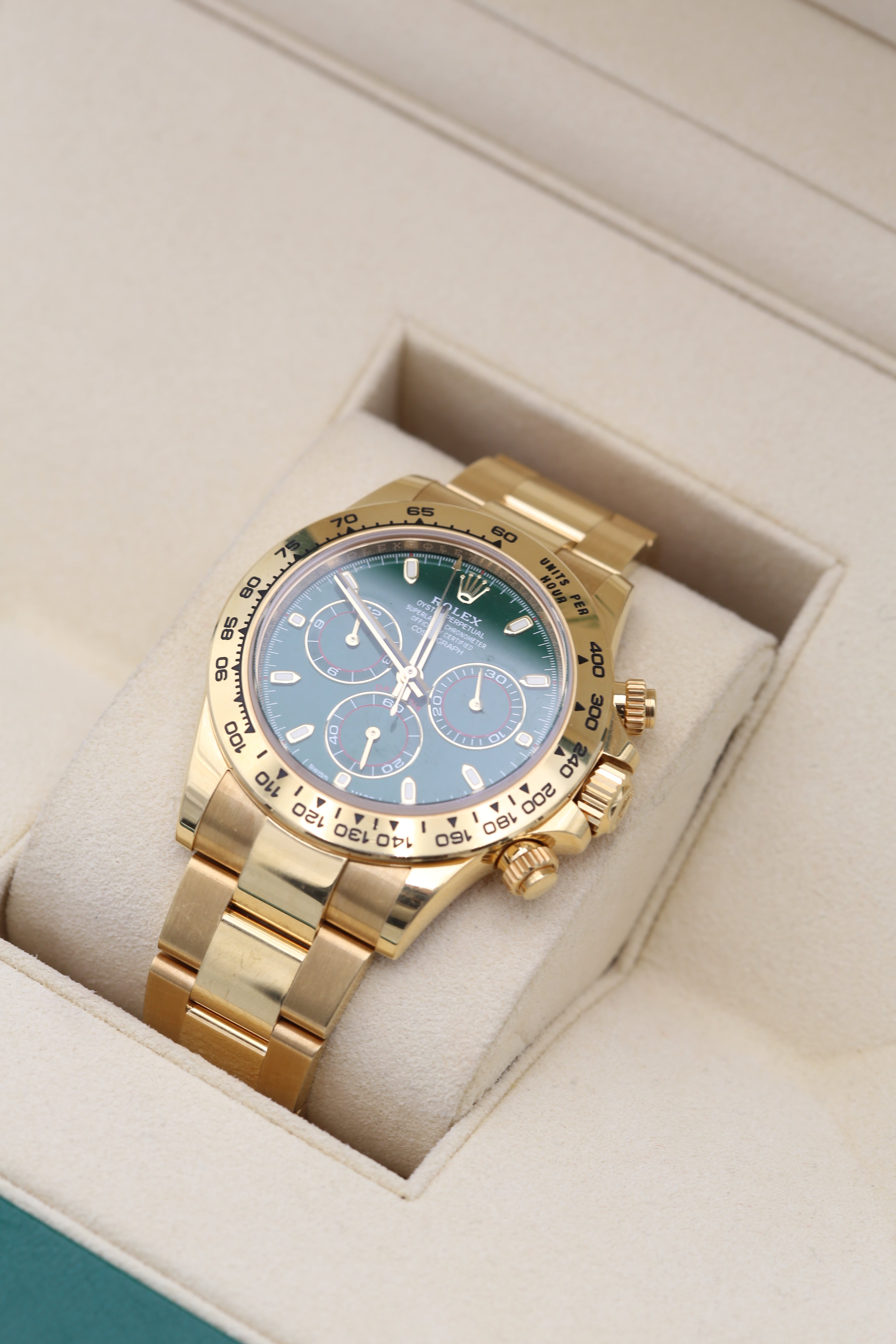 ROLEX COSMOGRAPH DAYTONA 40MM JOHN MAYER / GREEN DAYTONA GREEN DIAL TACHYMETER BEZEL 18K YELLOW GOLD OYSTER 2019