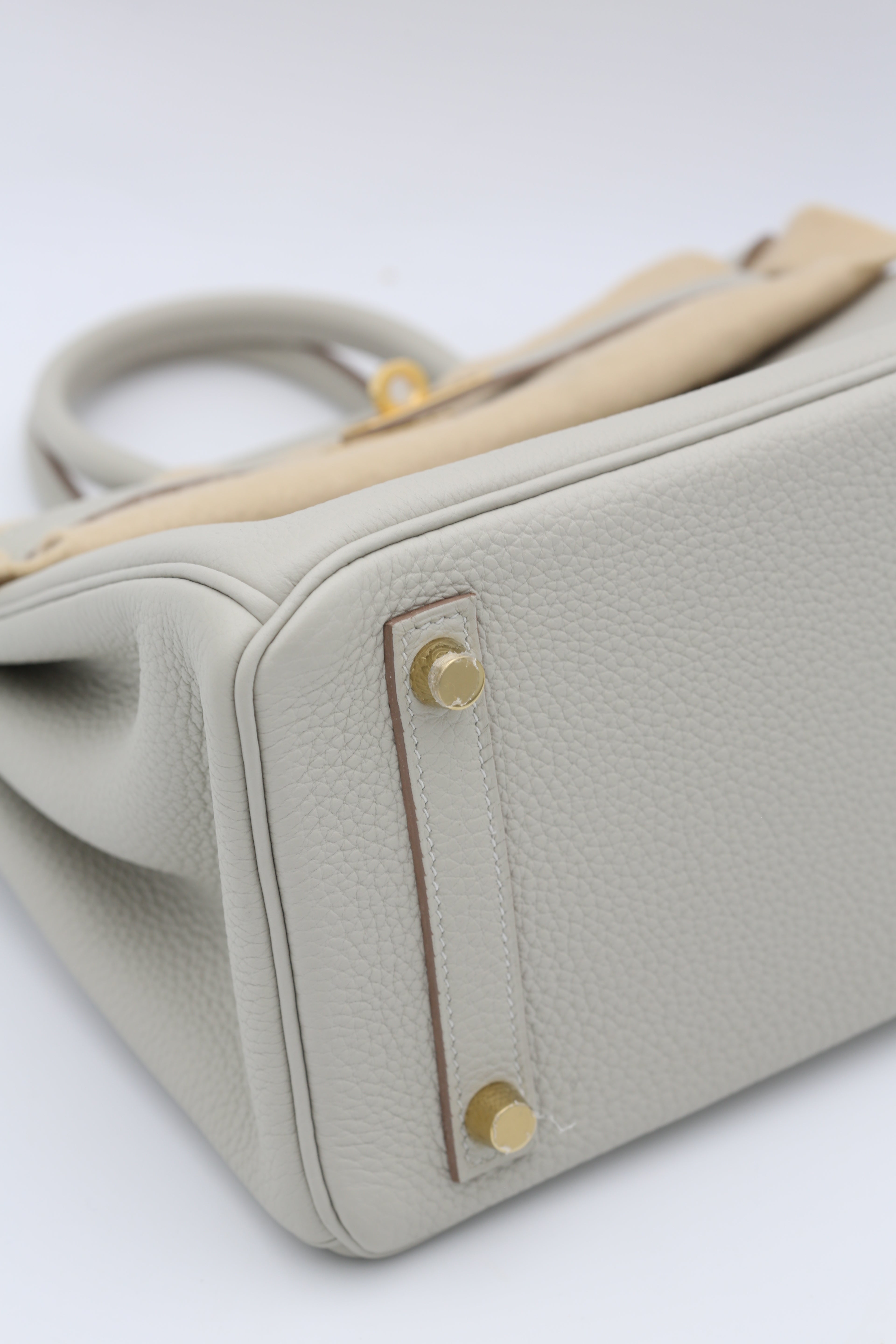 HERMÈS BIRKIN25 GRIS PERLE TOGO GOLD HARDWARE Y STAMP