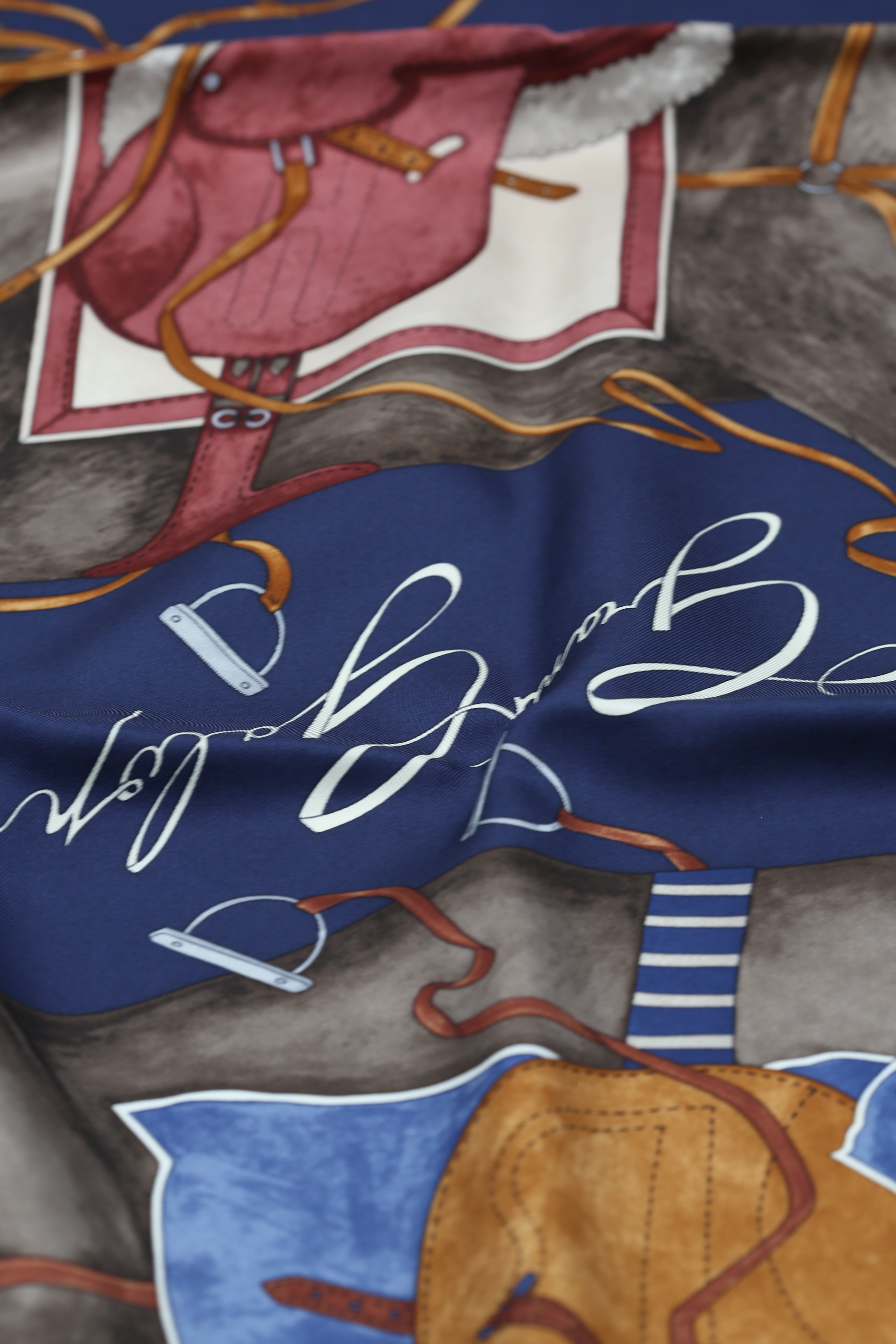 HERMÈS SCARF 90X90 DARK BLUE WITH HORSE