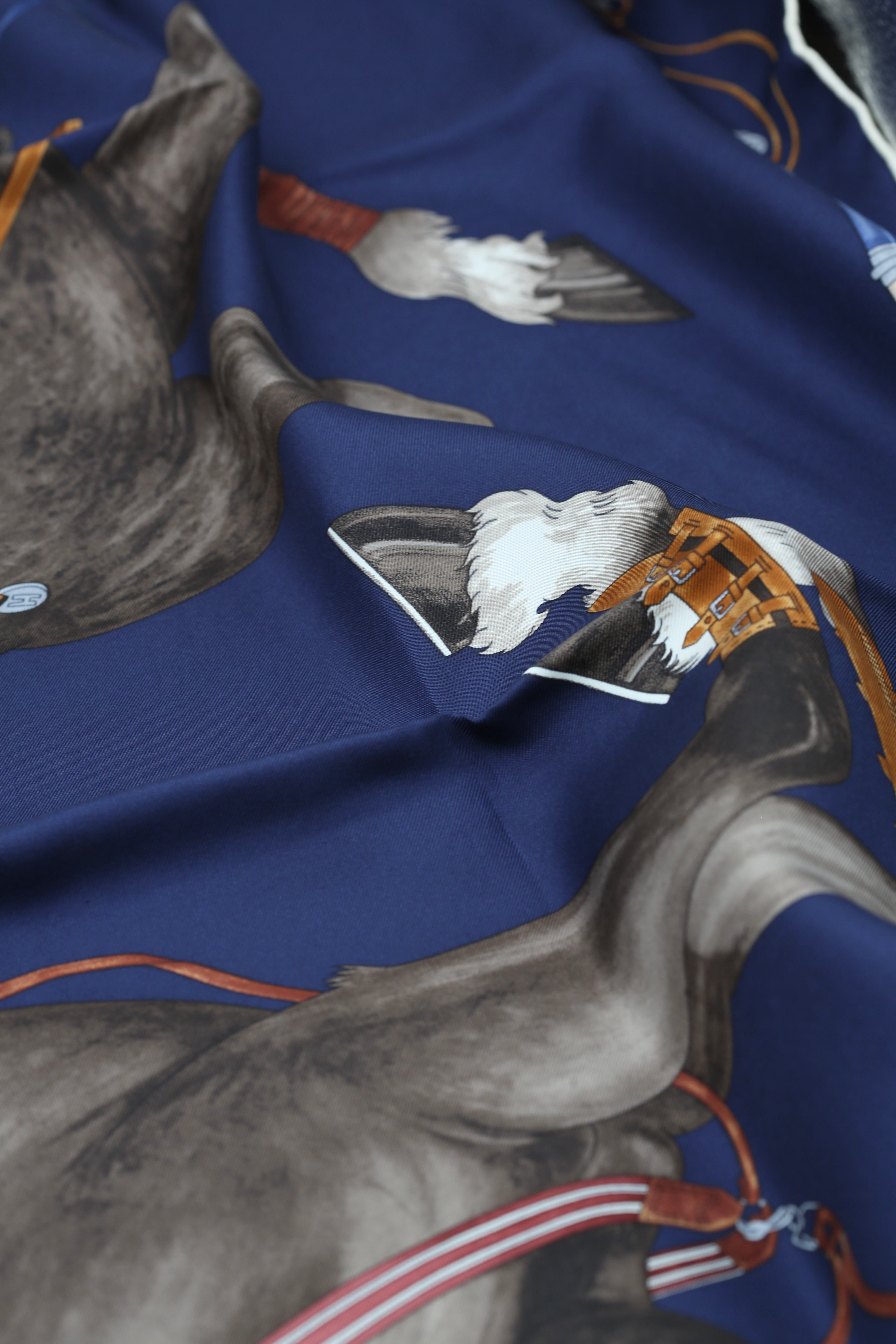 HERMÈS SCARF 90X90 DARK BLUE WITH HORSE