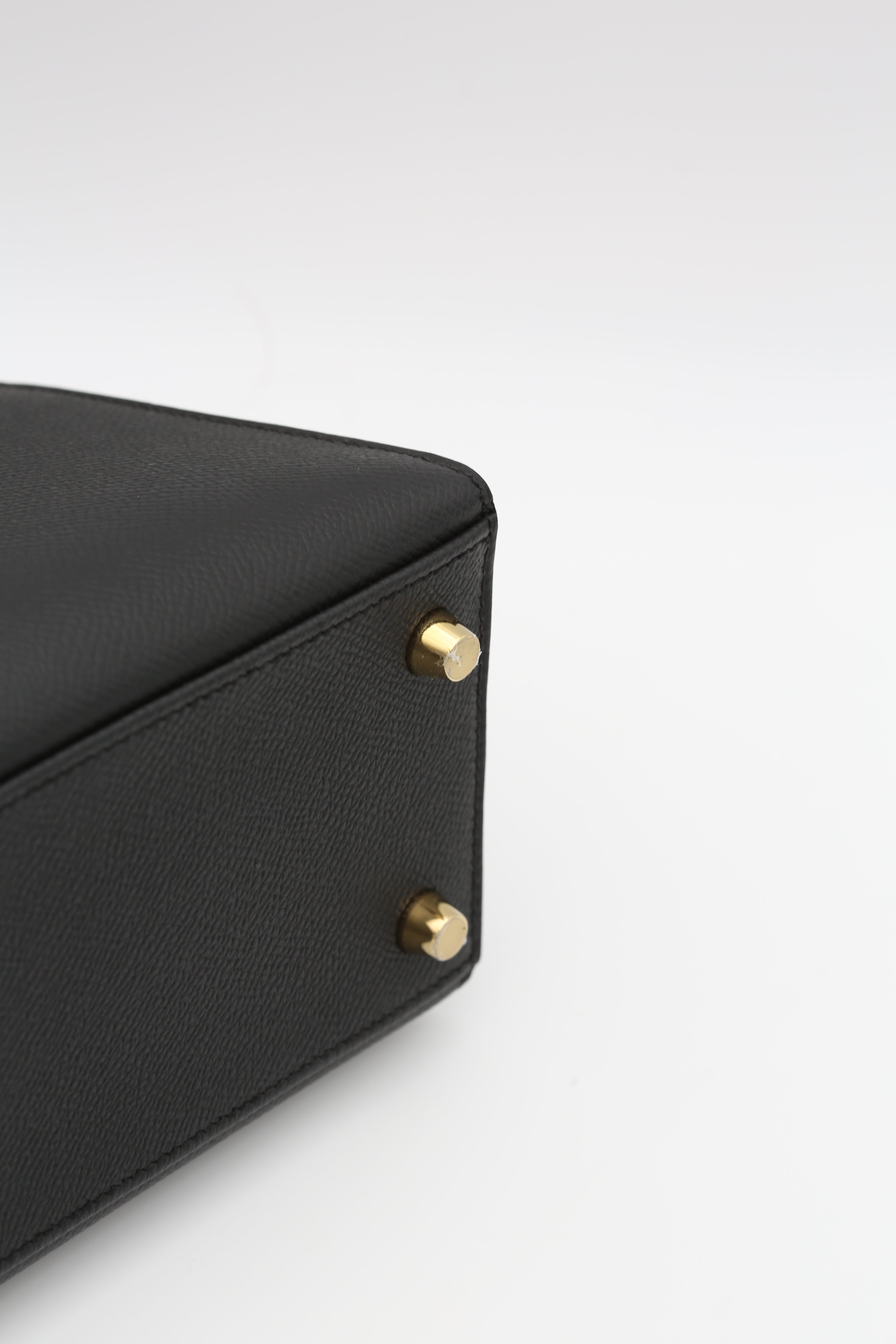 HERMÈS KELLY25 BLACK EPSOM SELLIER GOLD HARDWARE G STAMP