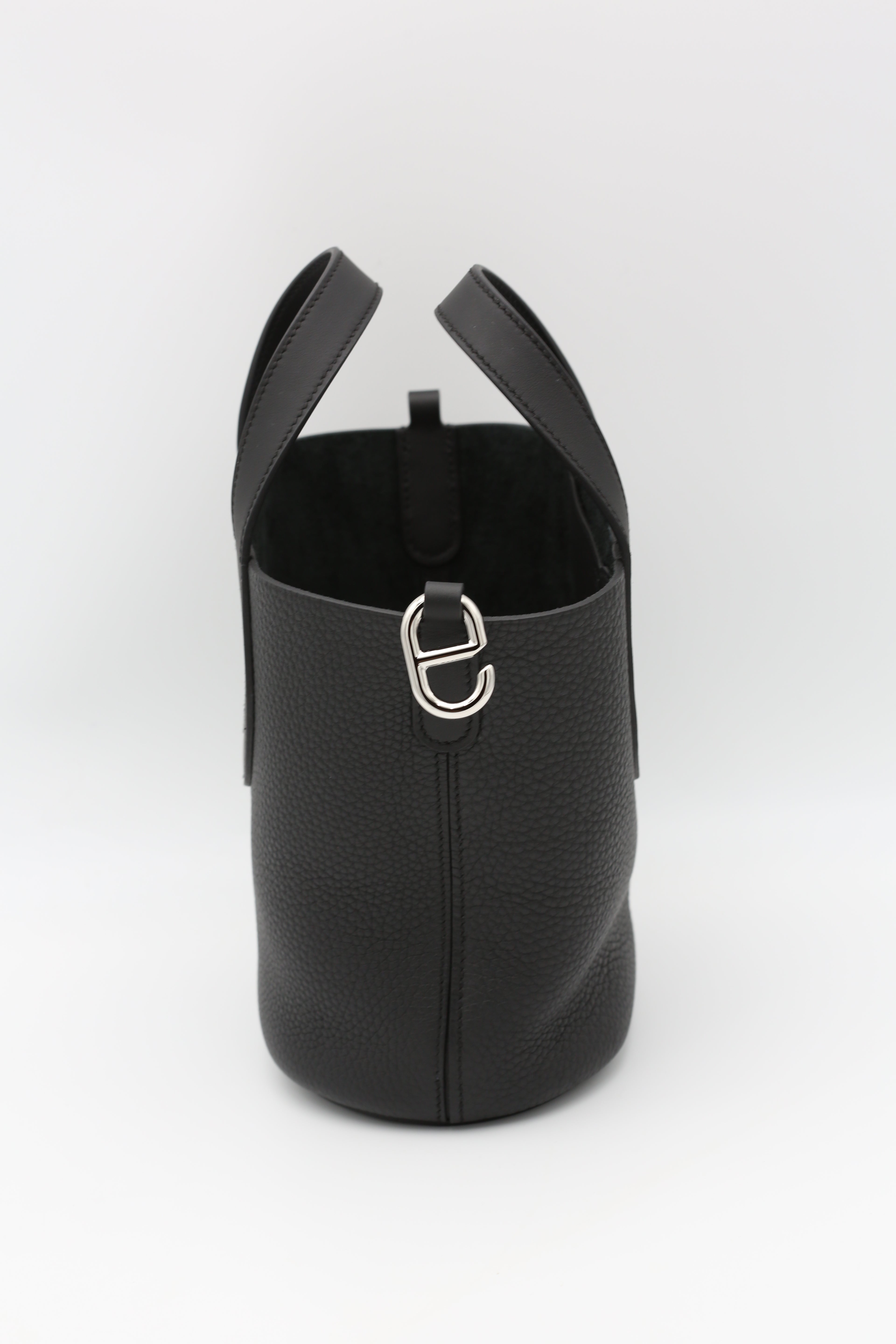 HERMÈS IN THE LOOP 18 NOIR CLEMENCE BULL/SWIFT SILVER HARDWARE G STAMP