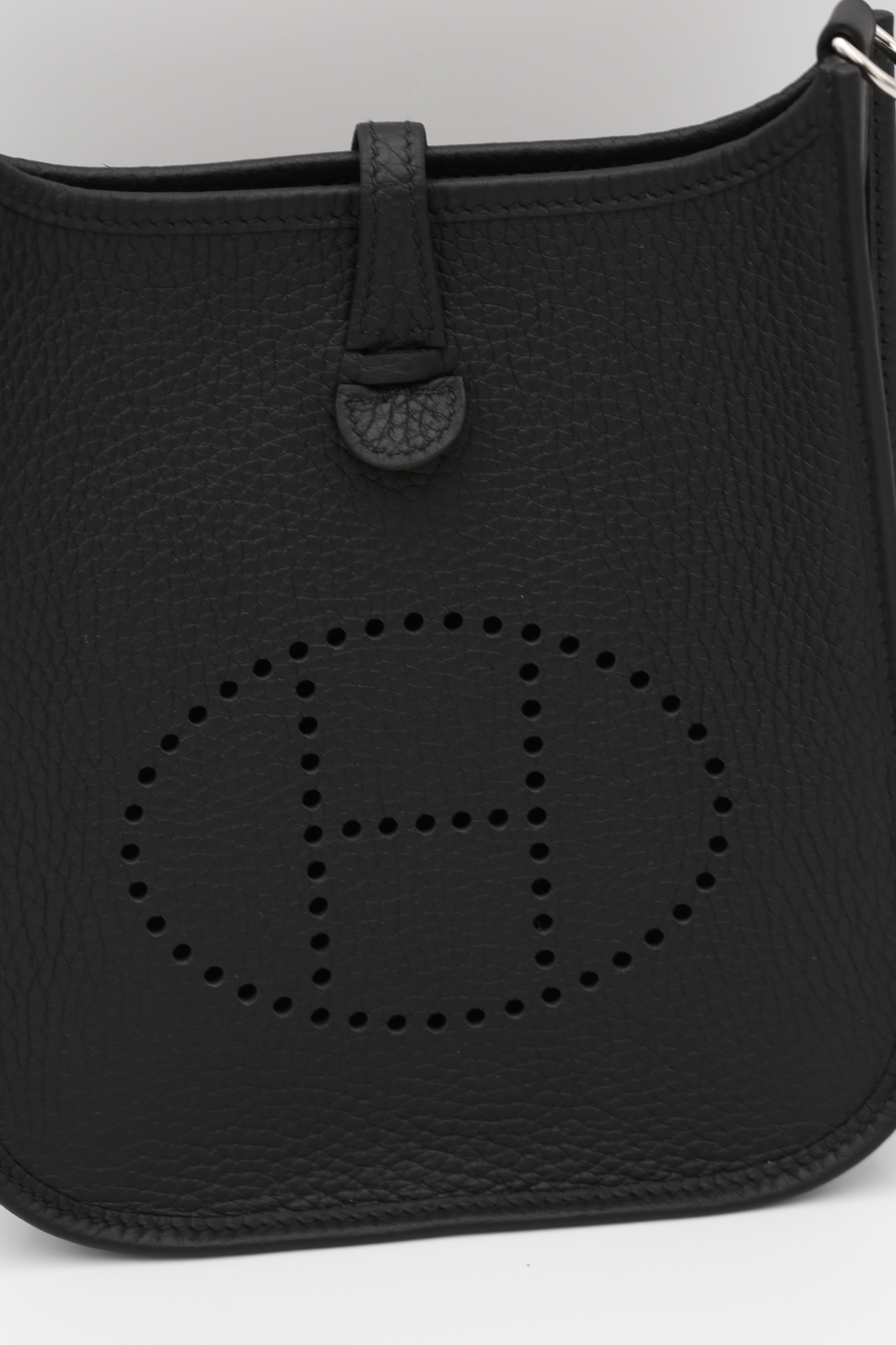 HERMÈS MINI EVELYN NOIR TAURILLON CLEMENCE SILVER HARDWARE G STAMP