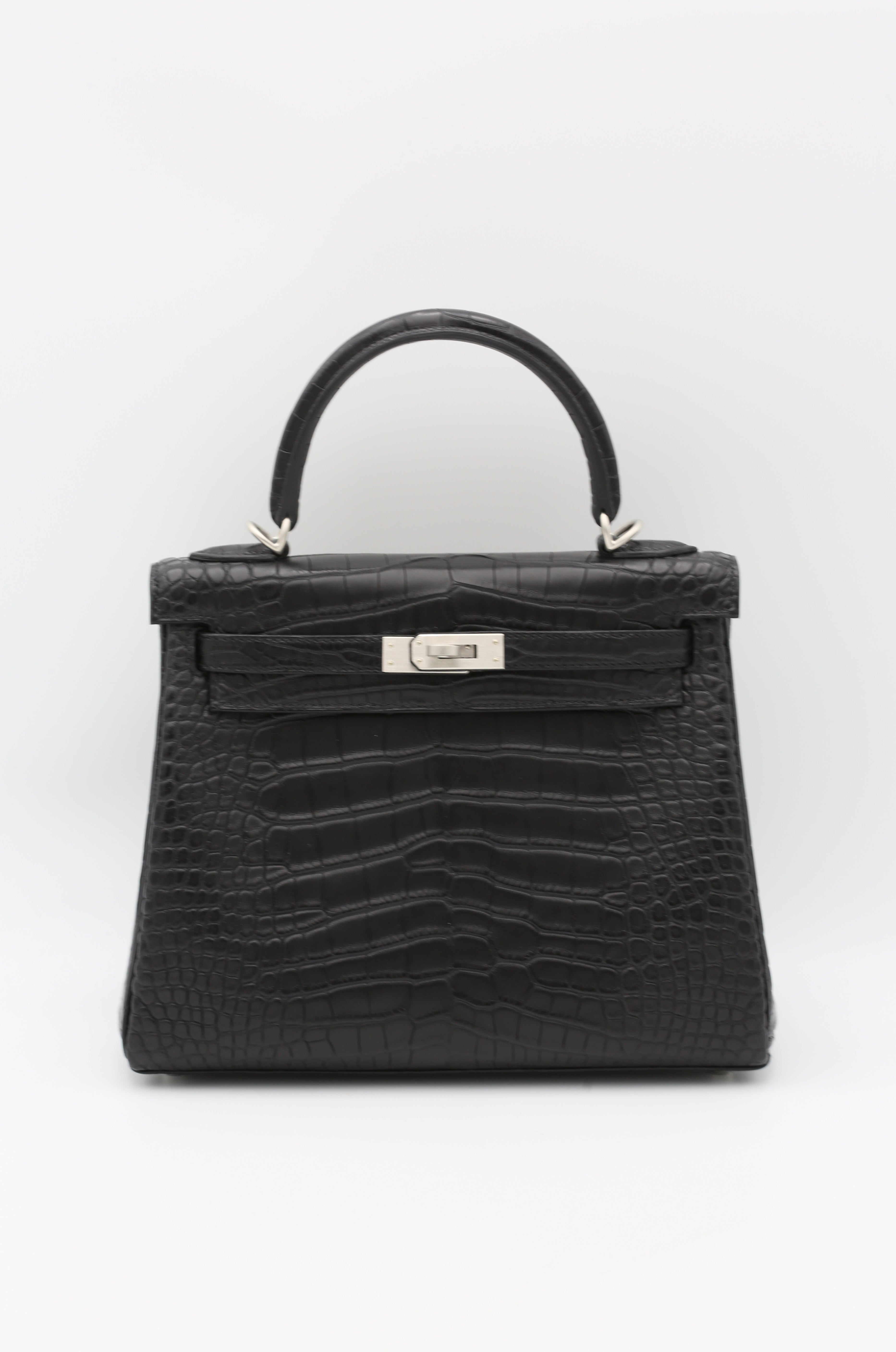 HERMÈS KELLY25 NOIR MATT MISSISSIPPI ALLIGATOR SILVER HARDWARE K STAMP