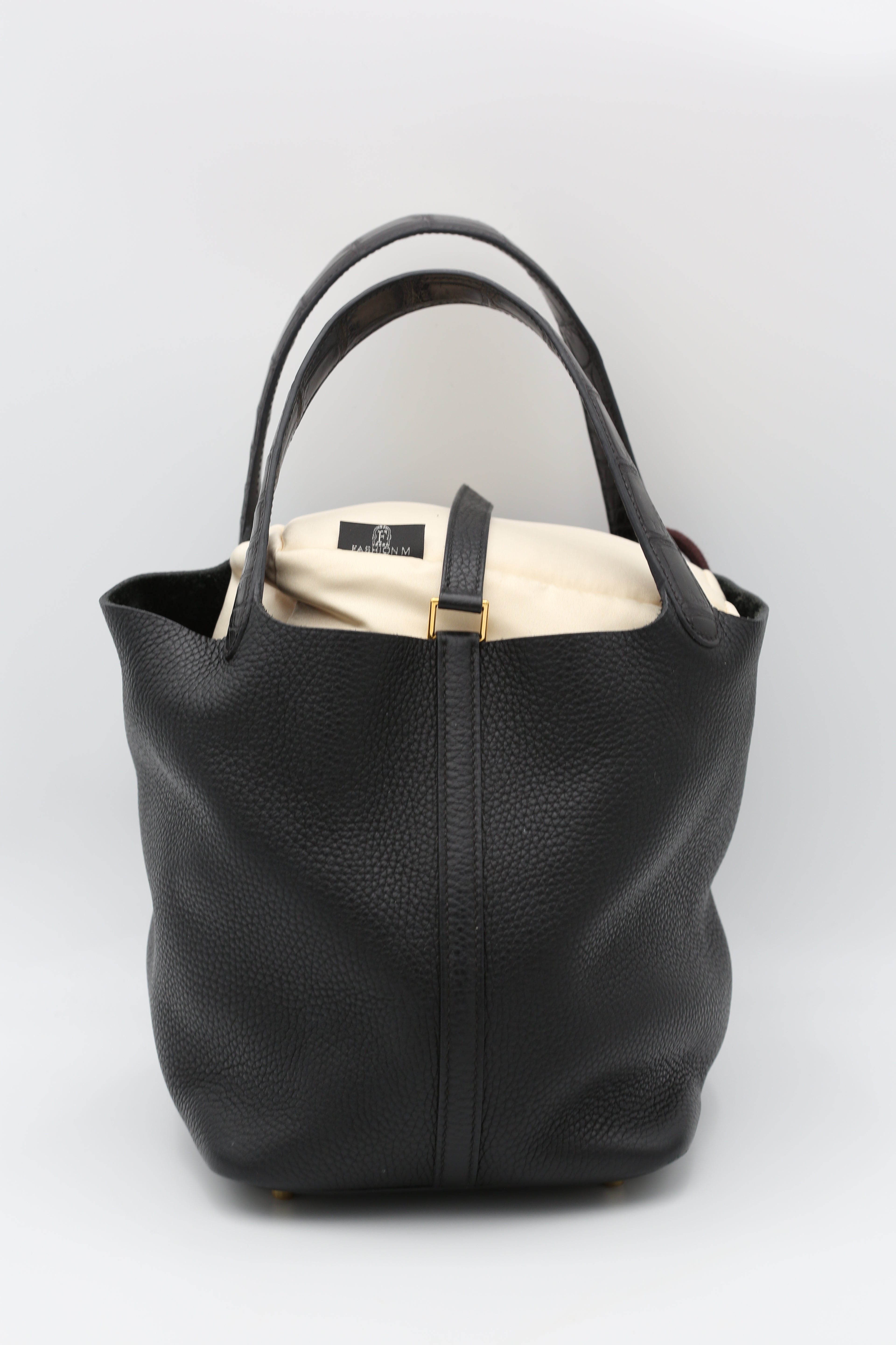 HERMÈS PICOTIN22 NOIR TOUCH GOLD HARDWARE Z STAMP