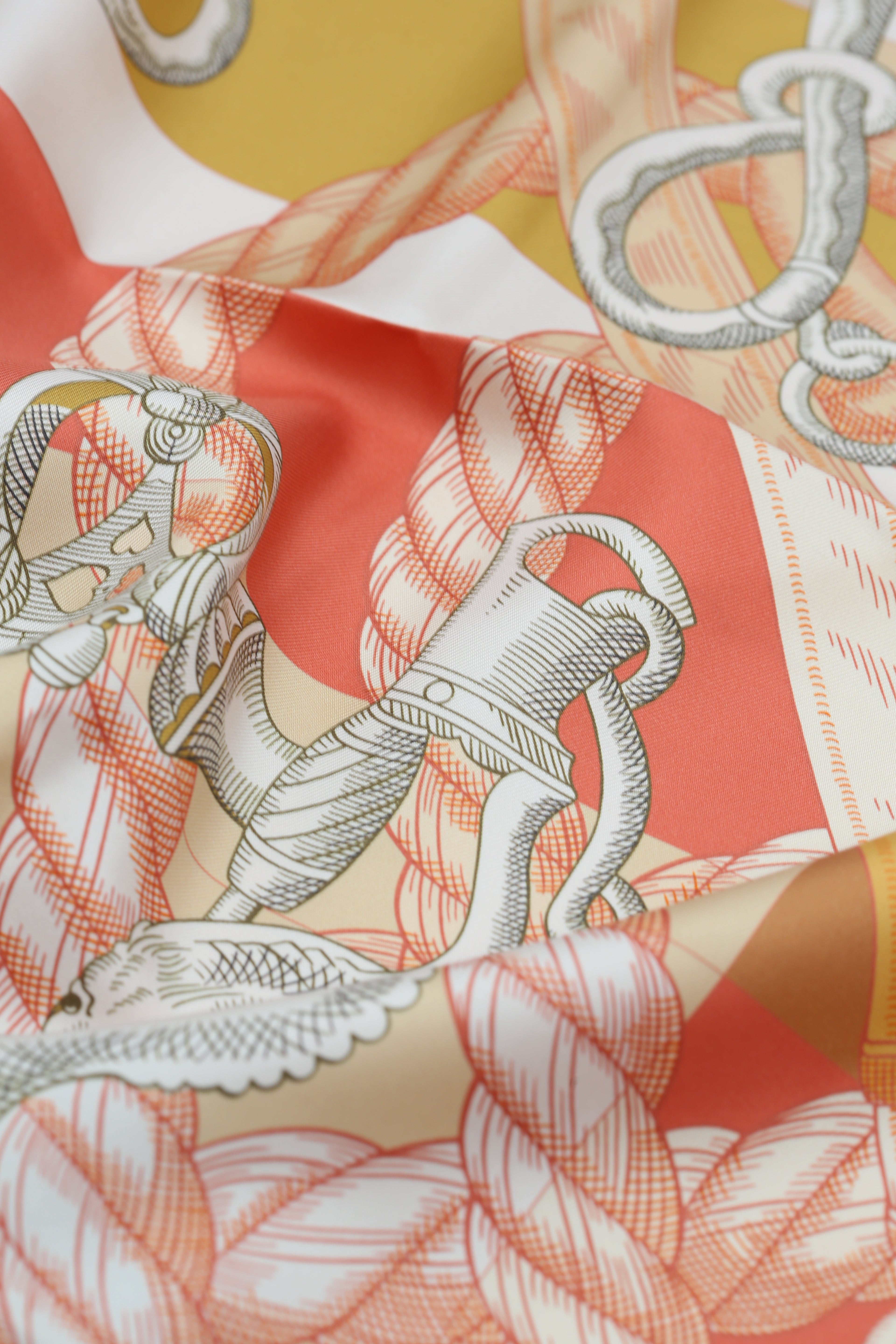 HERMÈS SCARF 90X90 SILK ORANGE/JAUNE/CRAIE/MULTICOLOR