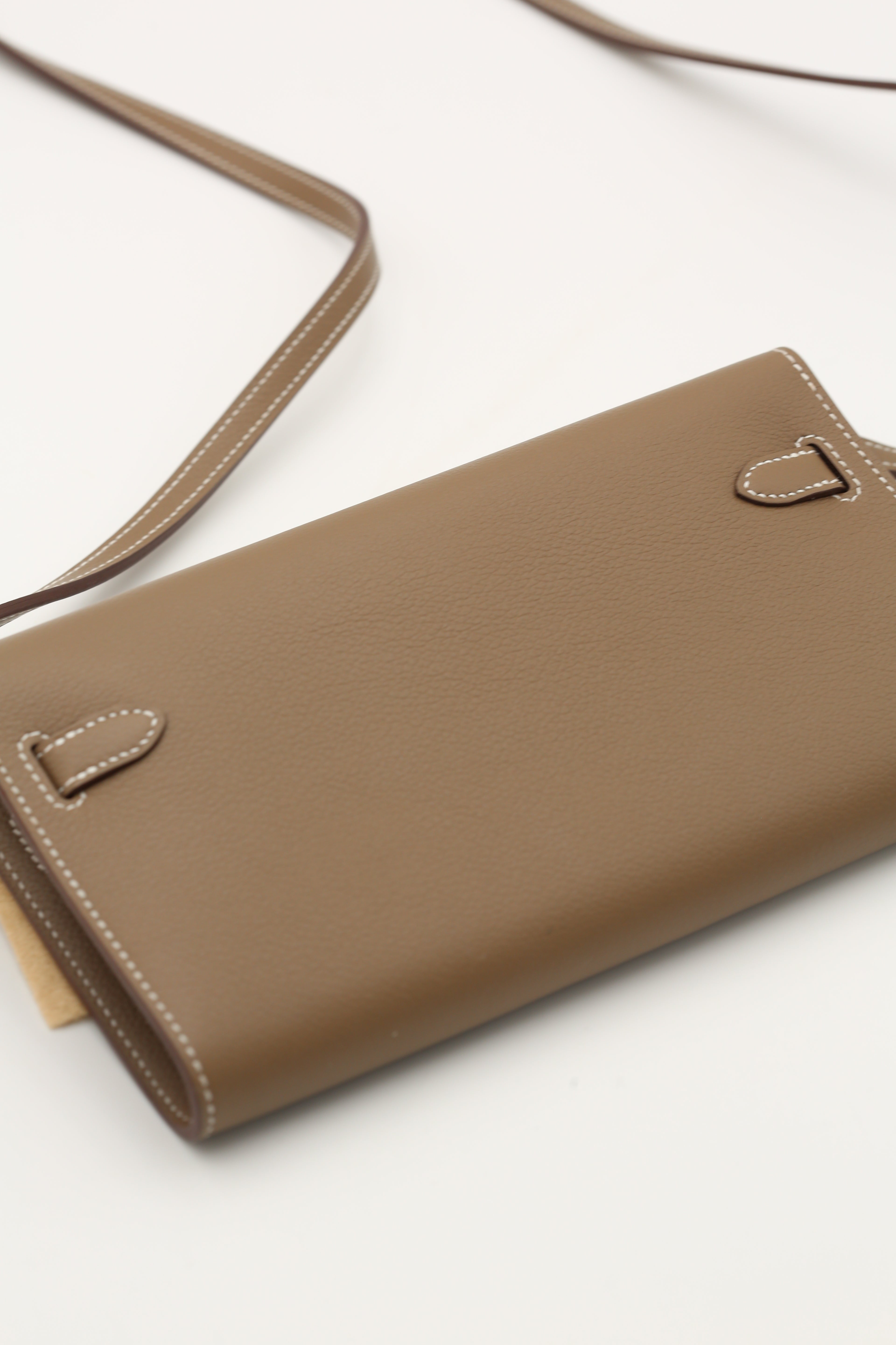 HERMÈS KELLY TO GO WALLET ETOUPE EVERCOLOR GOLD HARDWARE W STAMP