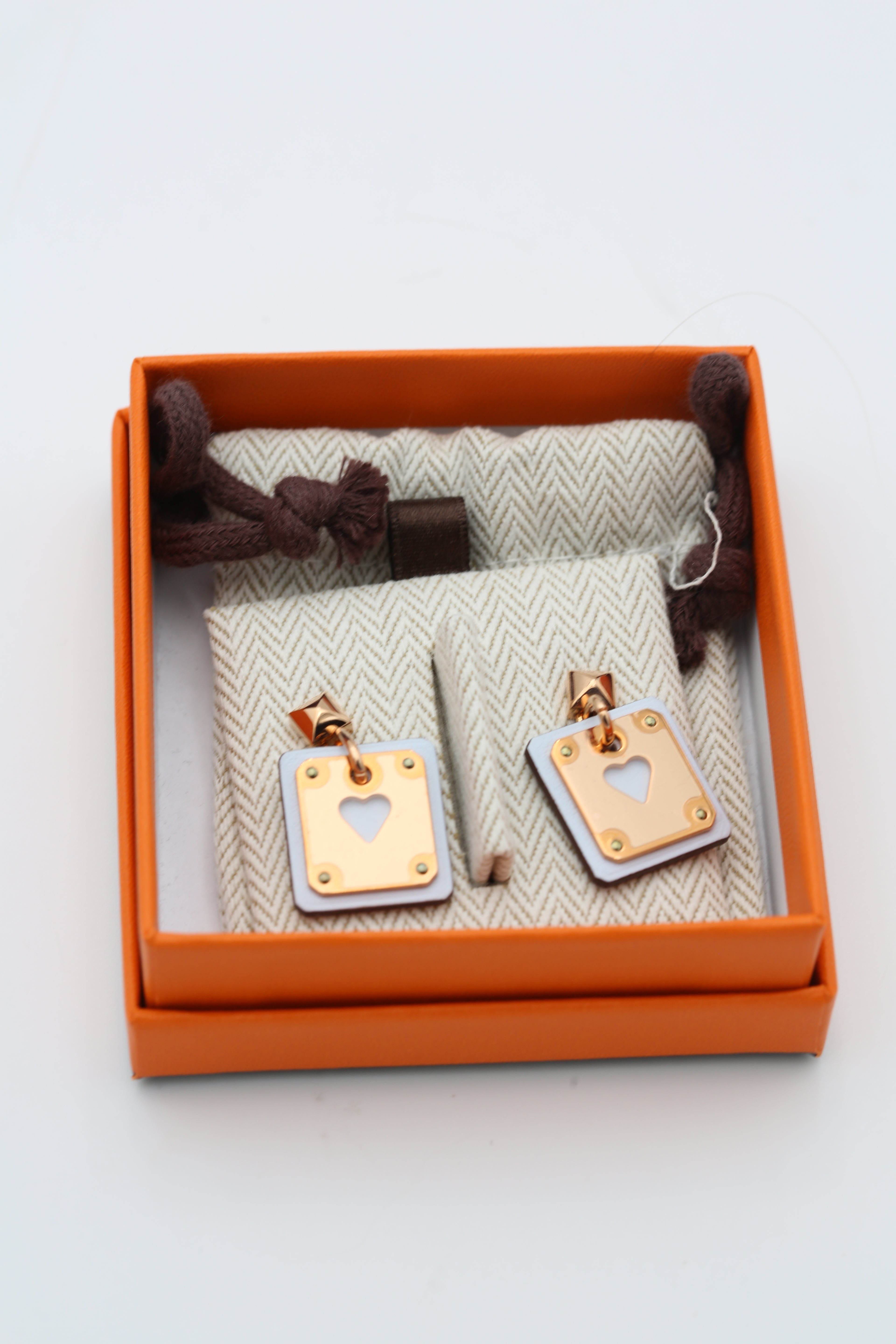 HERMÈS EARRINGS HEARTS
