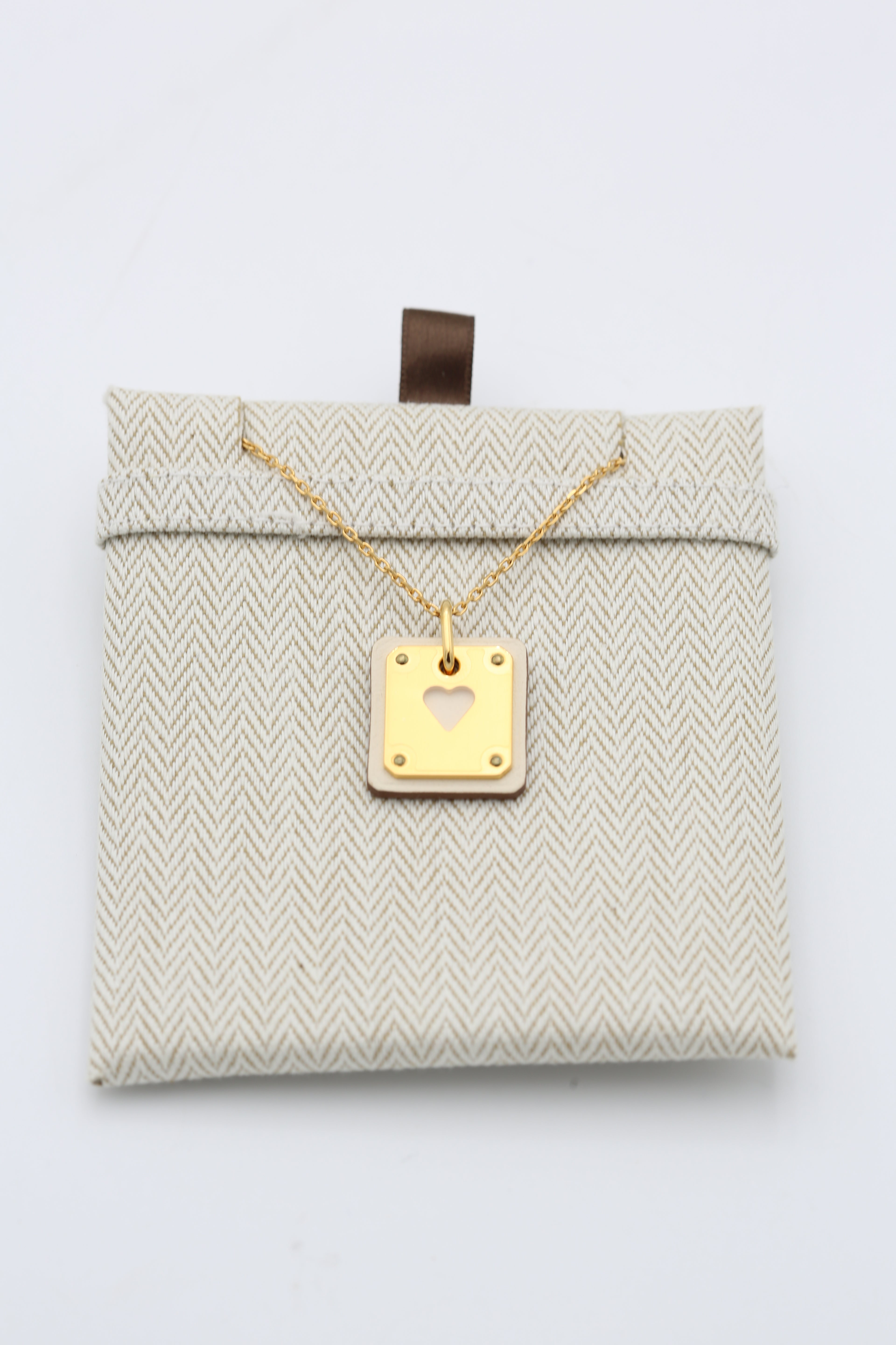 HERMÈS NECKLACE HEART