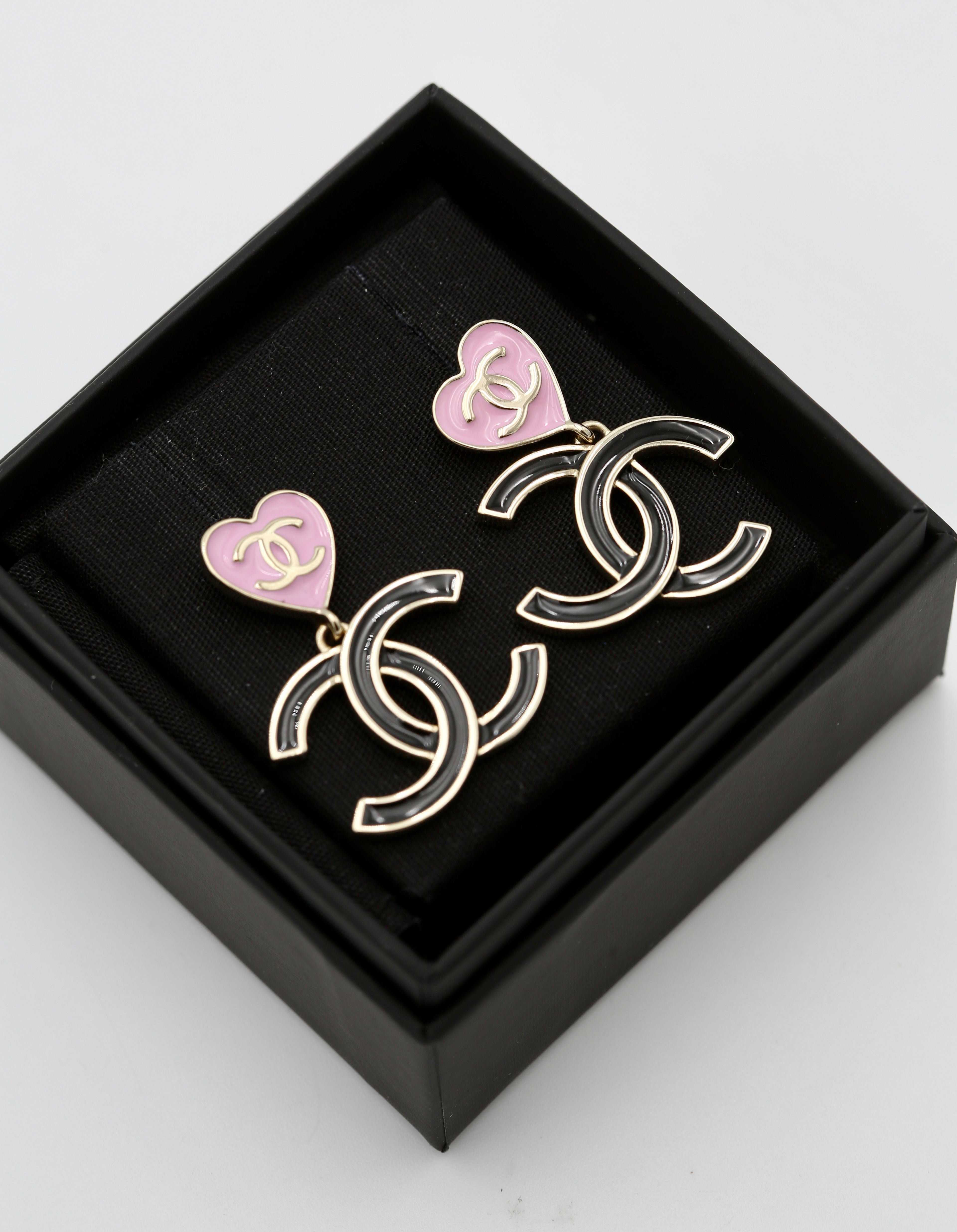 CHANEL EARRINGS HEARTS
