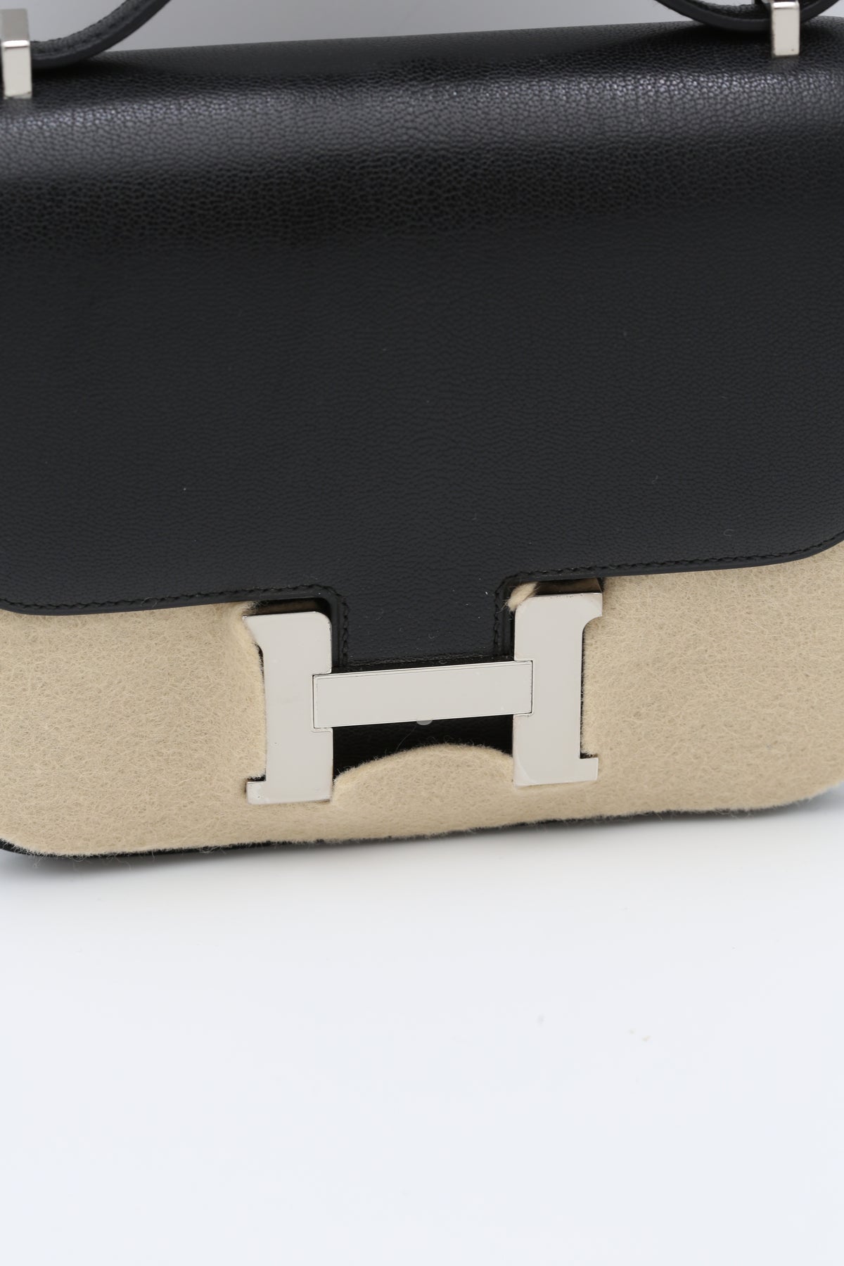 HERMÈS CONSTANCE18 NOIR CHAMKILA GOATSKIN SILVER HARDWARE B STAMP