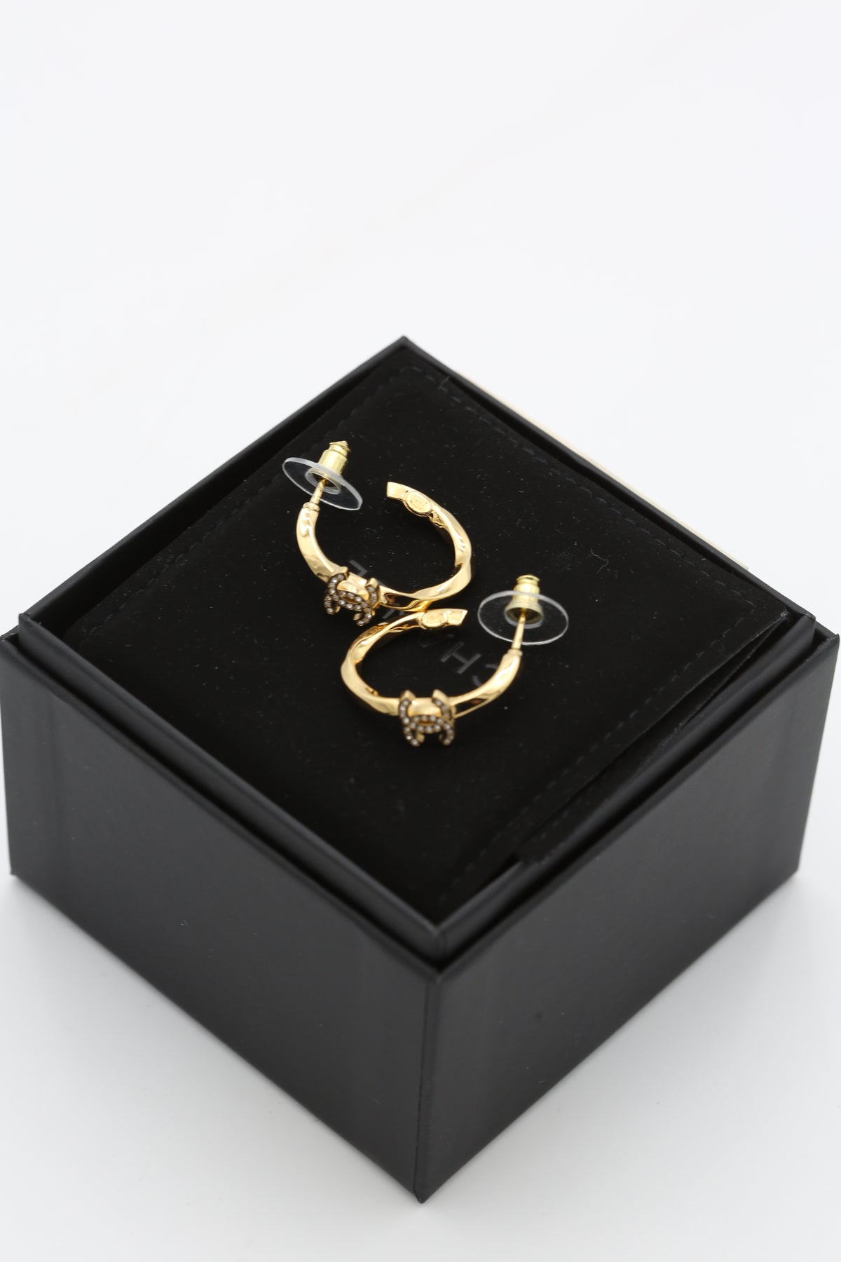 CHANEL CC LOGO CRYSTAL HOOP EARRINGS GOLD