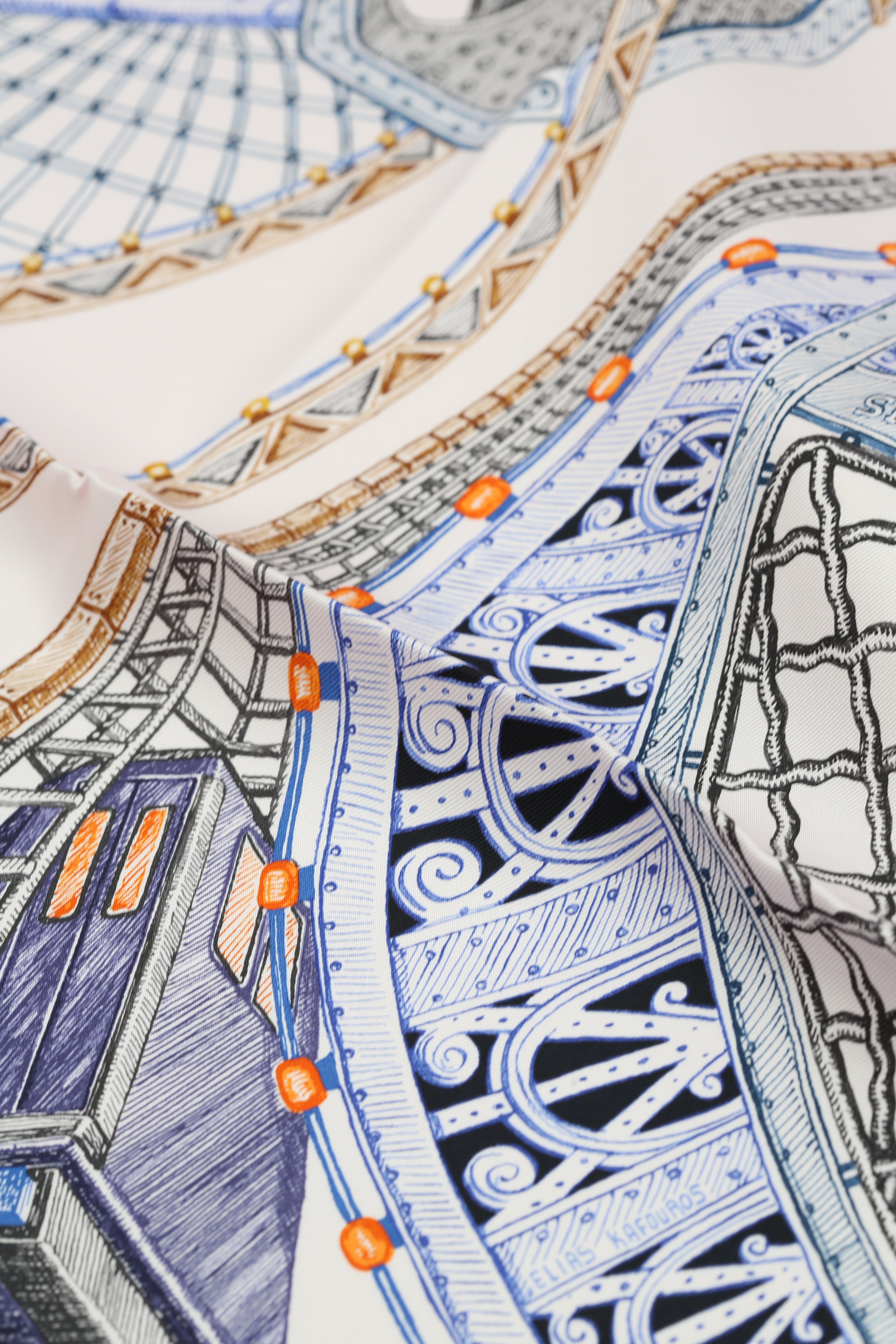 HERMÈS SCARF90X90 CHEVAUX D'HEPHAISTOS ROSE NACRE/BLEU/CUIR