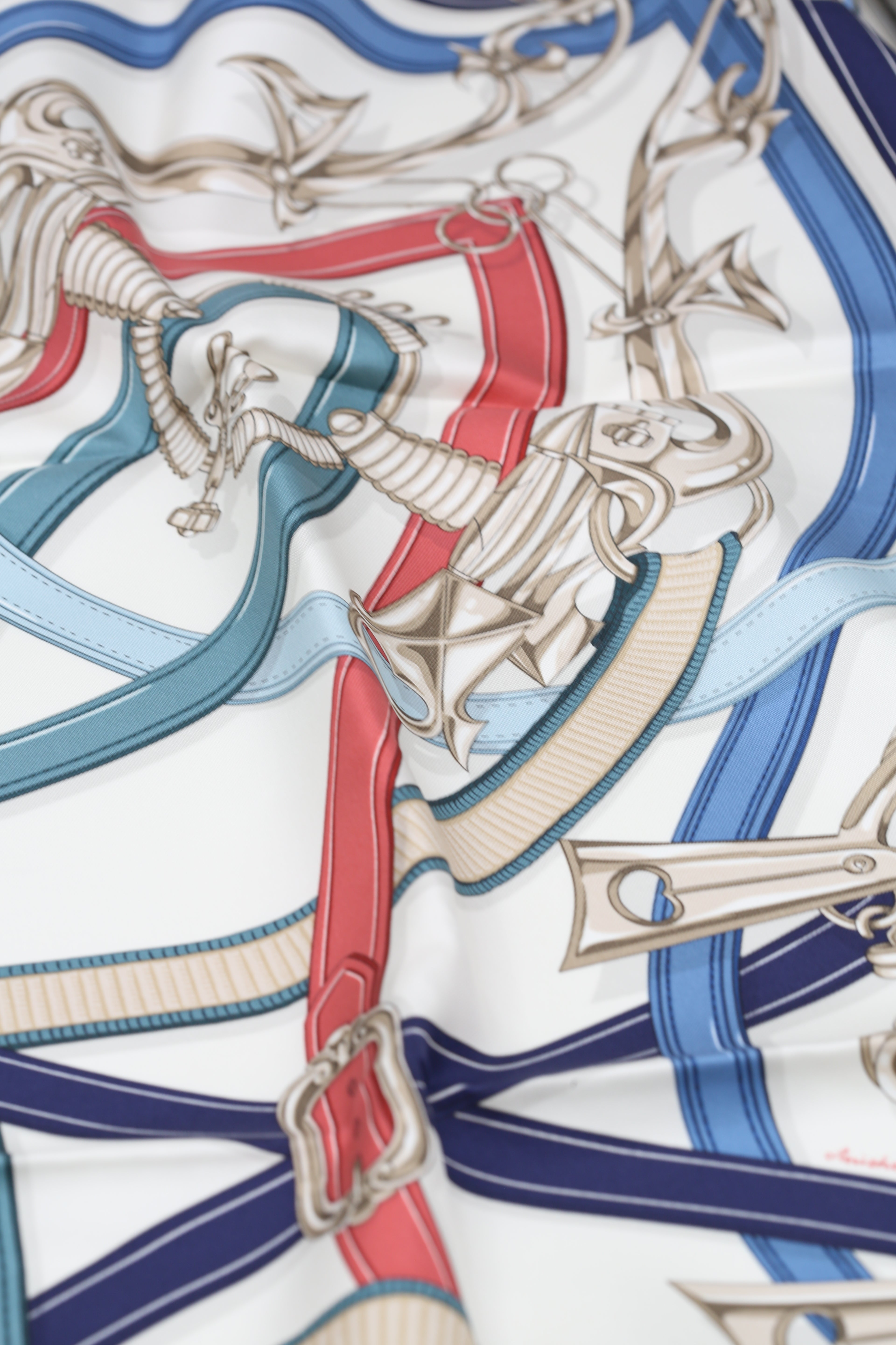 HERMÈS SCARF 90X90 WHITE & BLUE & PINK