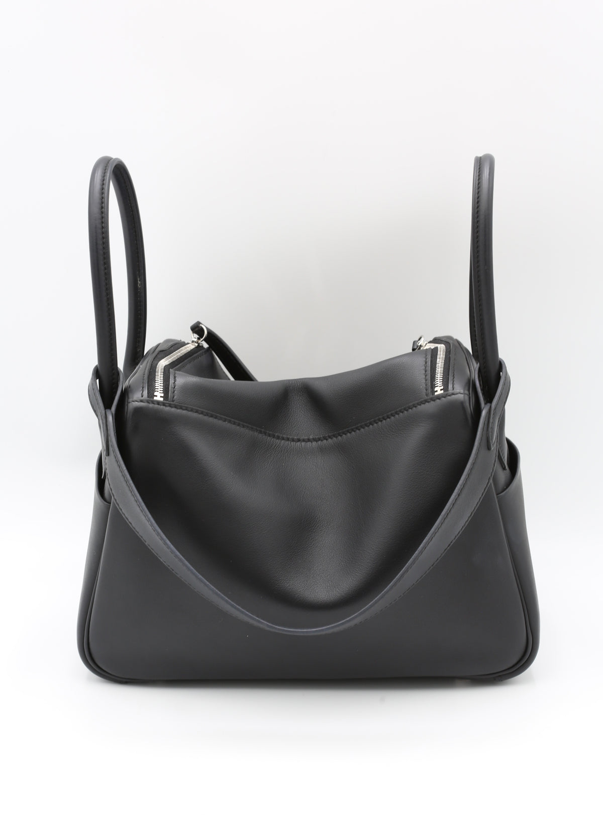 HERMÈS LINDY26 NOIR SWIFT SILVER HARDWARE K STAMP