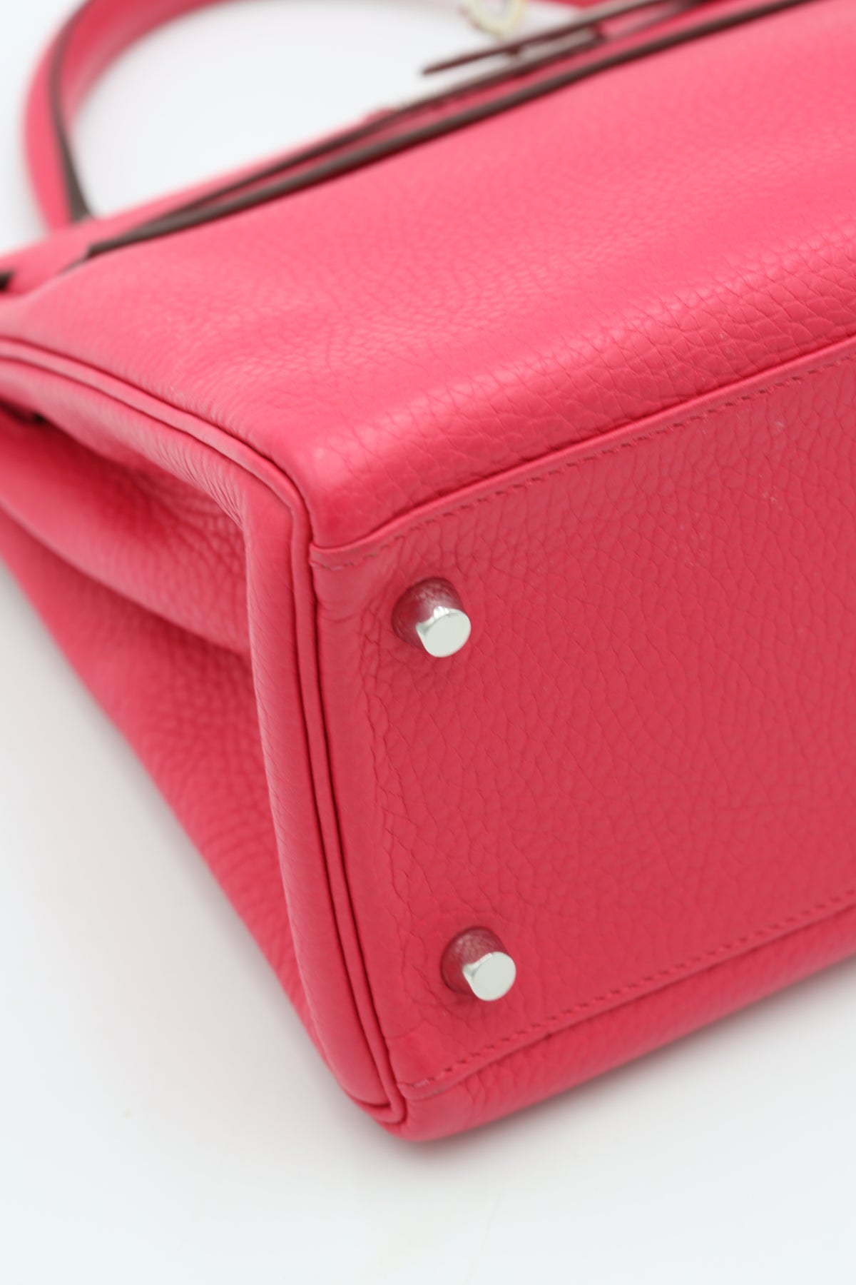 HERMÈS KELLY28 ROSE EXTREME TOGO SILVER HARDWARE D STAMP