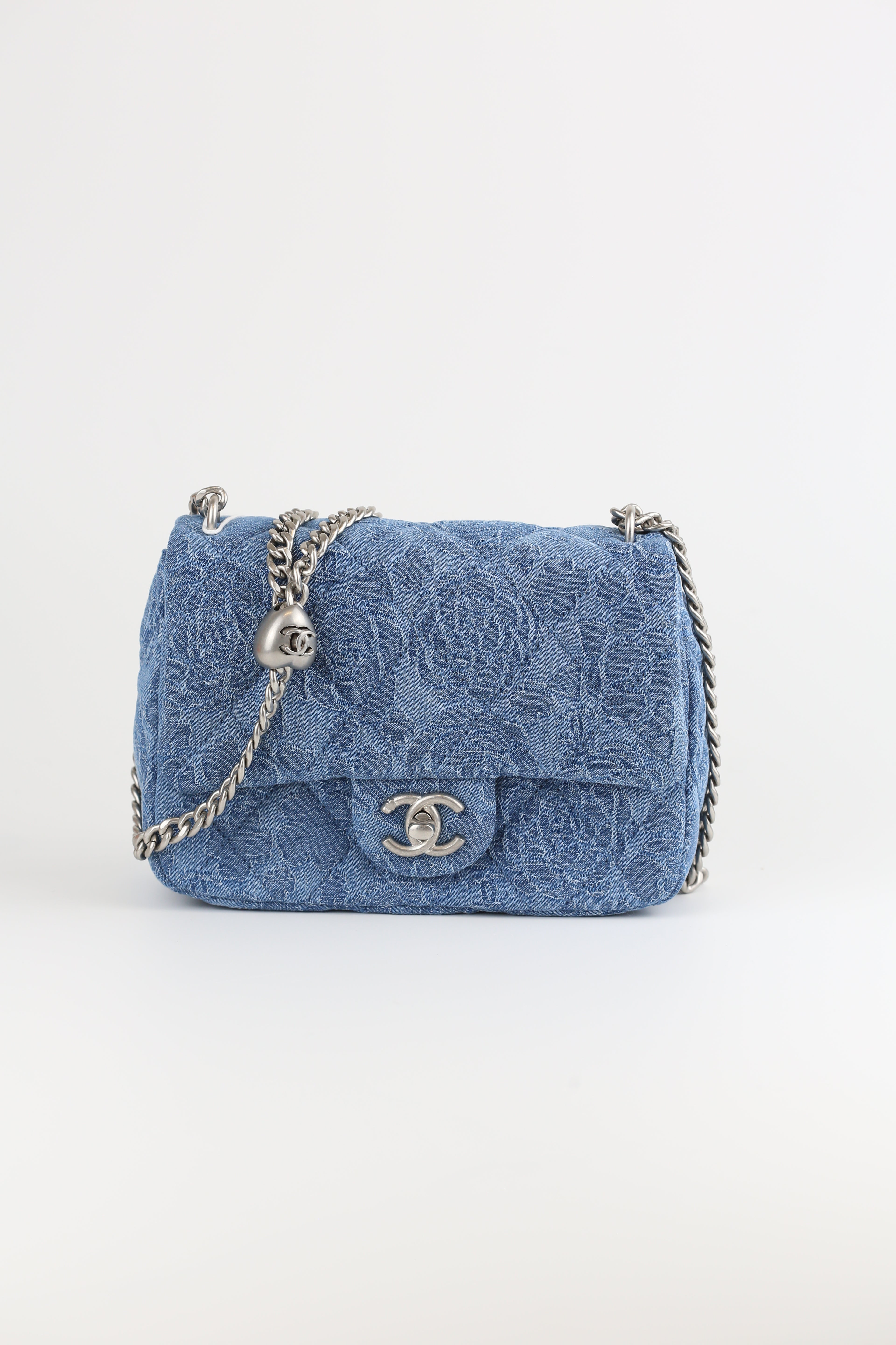 Chanel mini flag bag Bleu