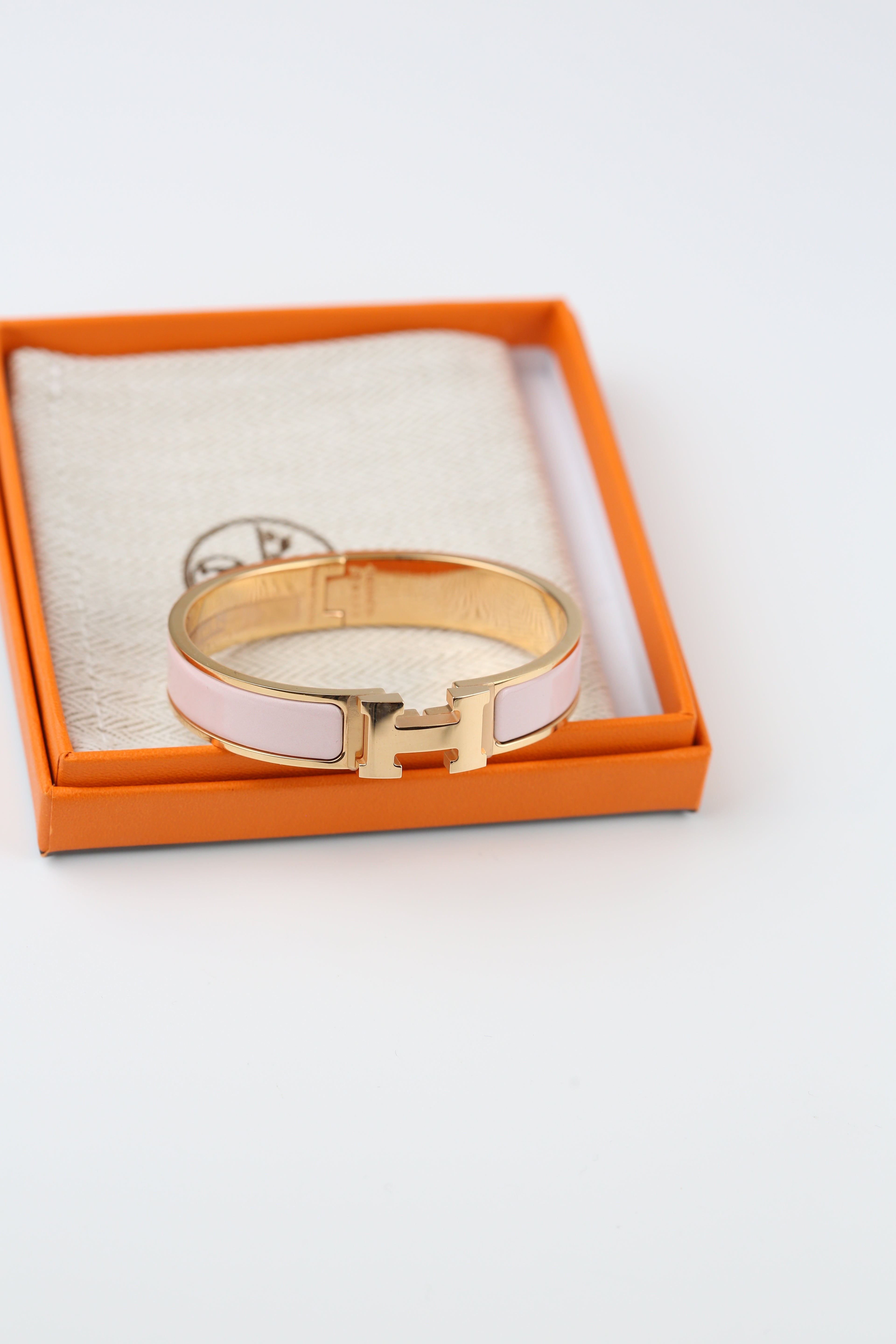 Hermes Clic H Bracelet Light Pink