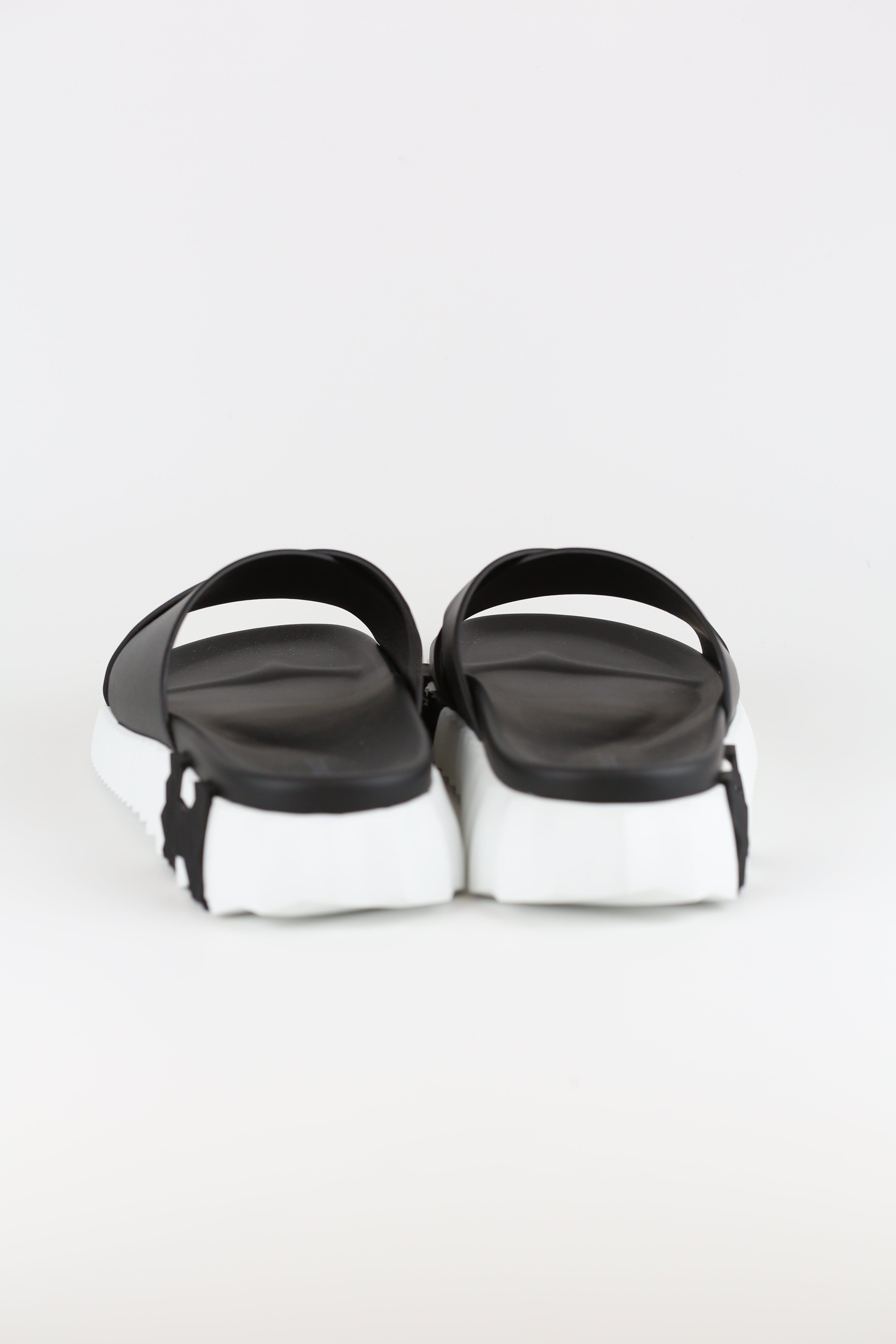 Hermes Men's Slippers Noir size 43