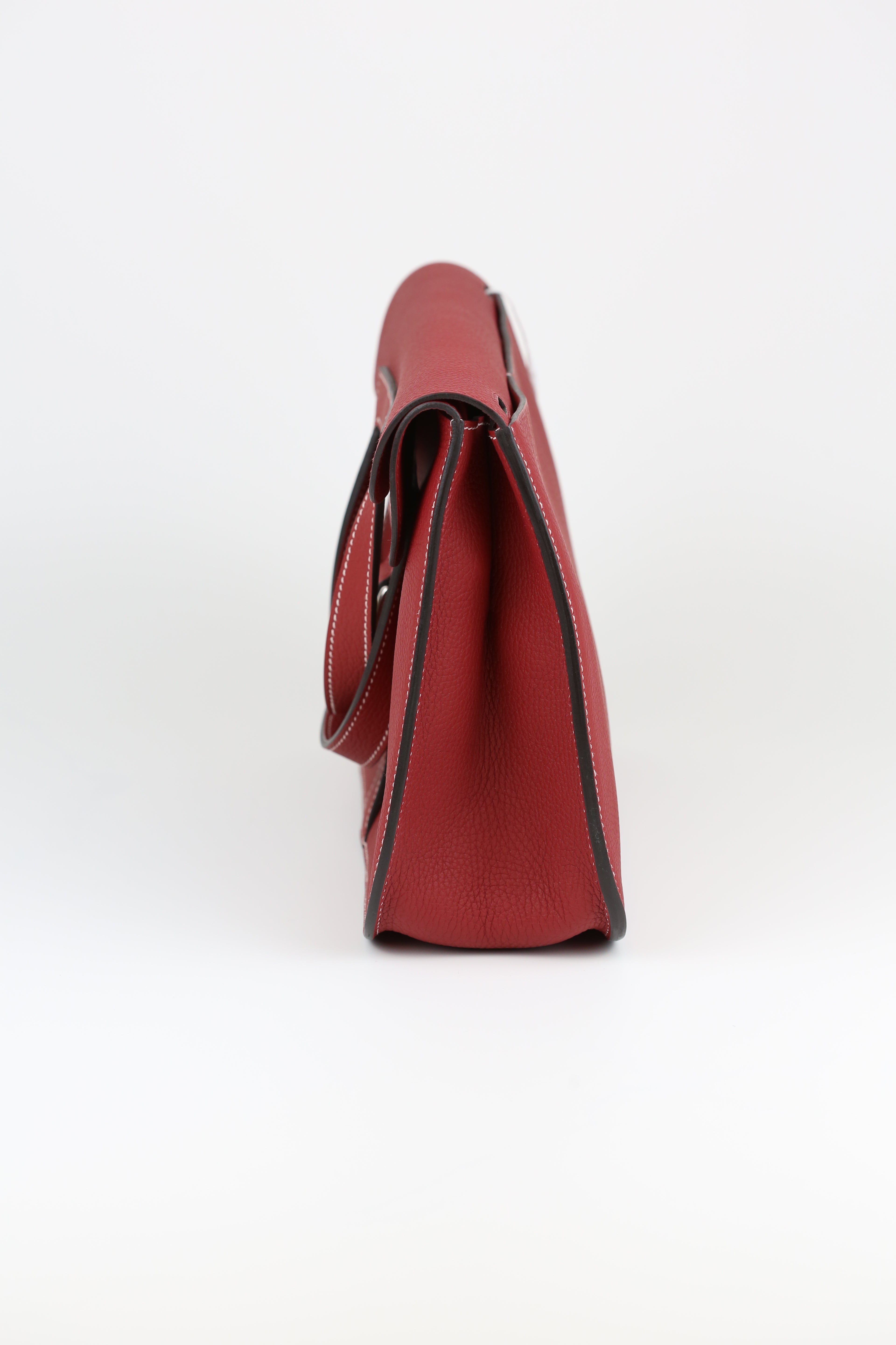 Hermes Halzan 31 in Rouge Grenat Red