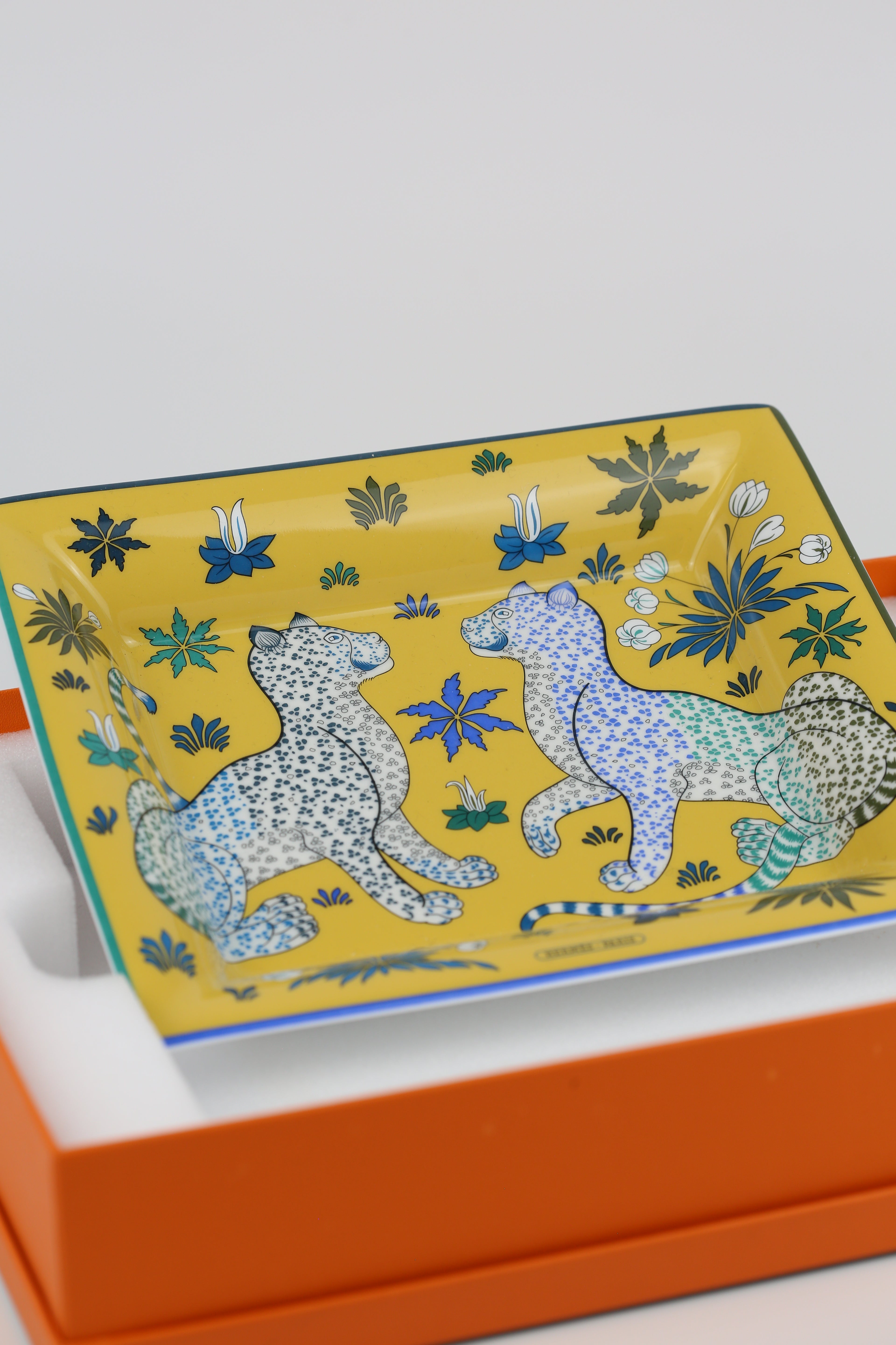 Deco tray Panther
