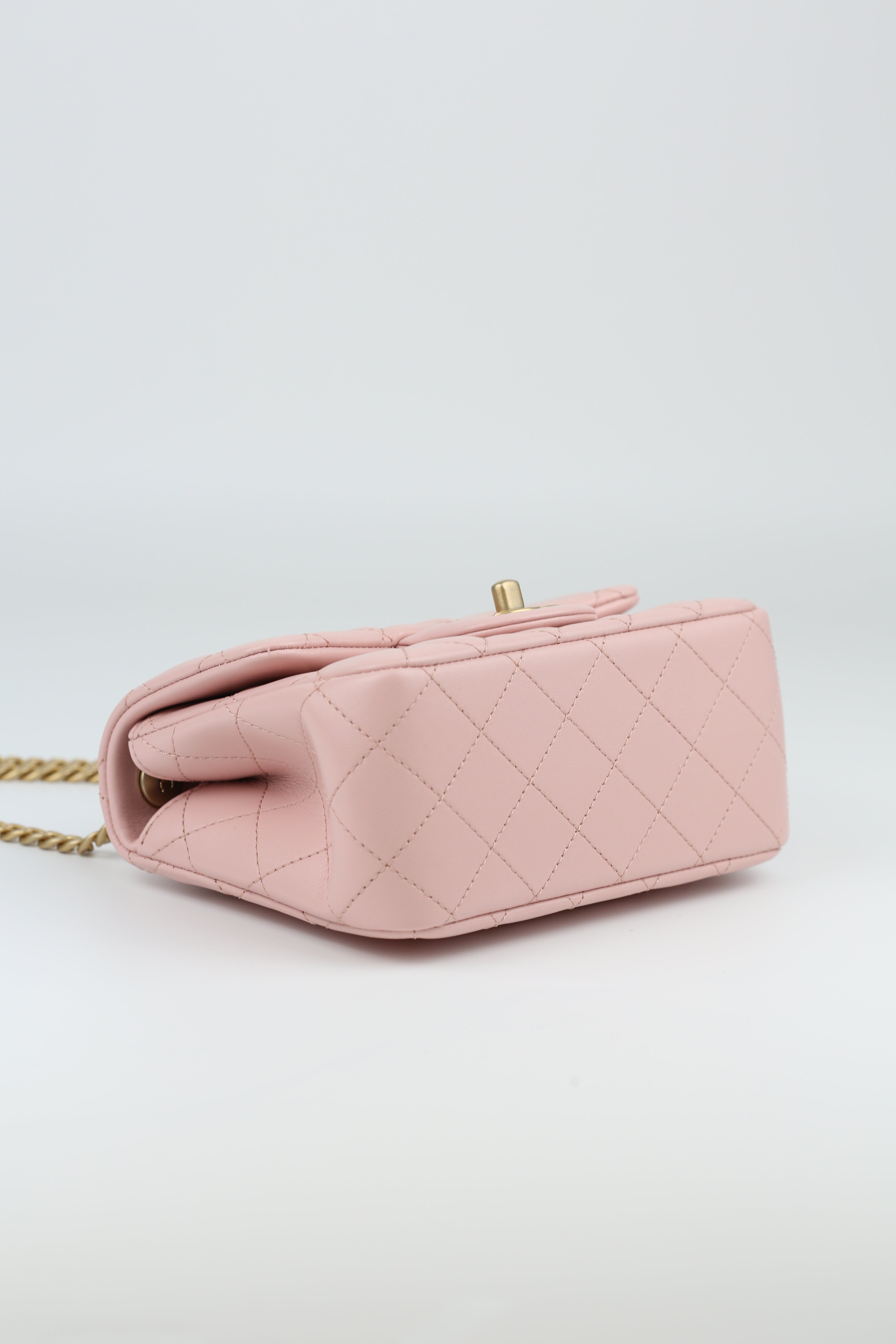 Chanel Chain bag Pink