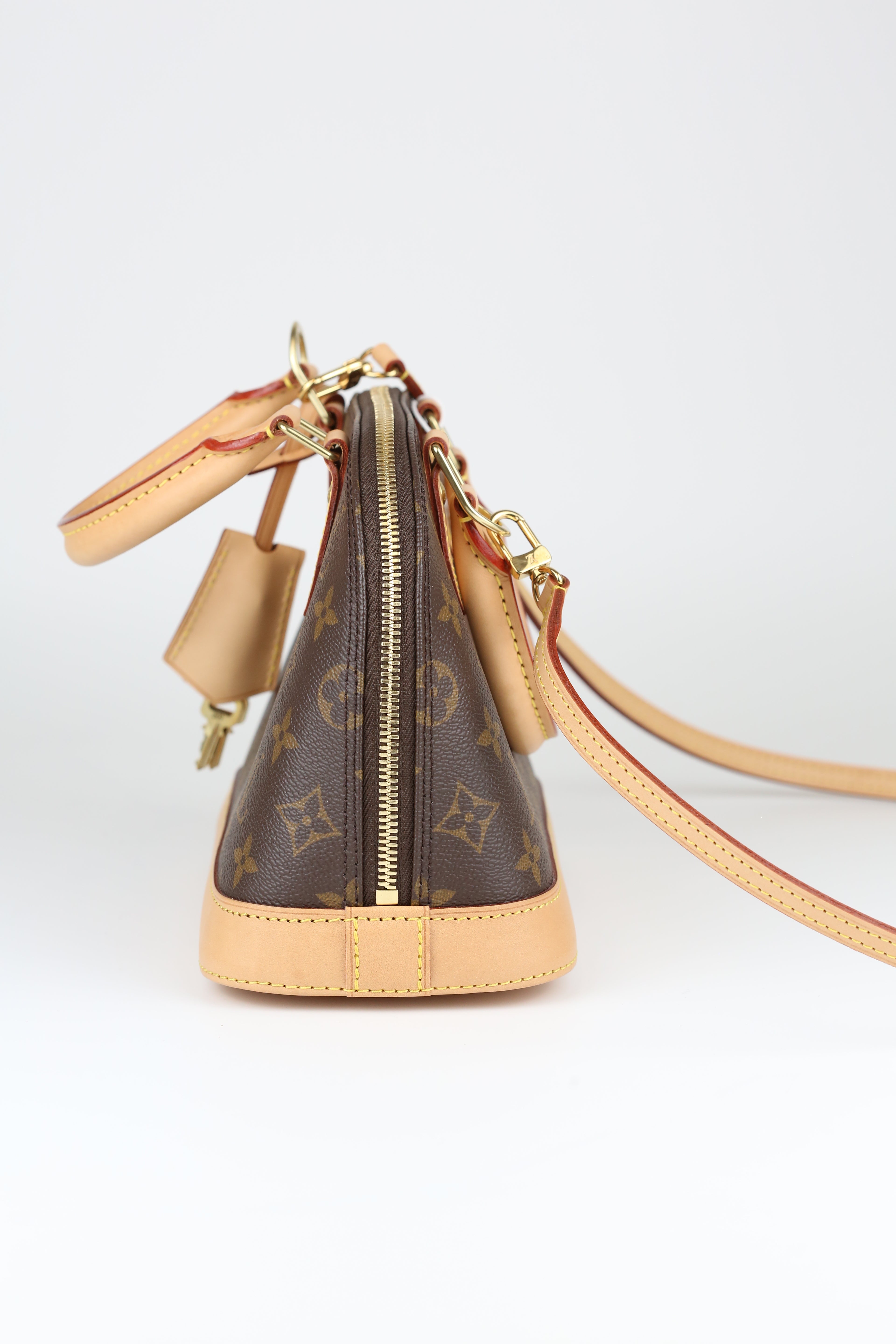LOUIS VUITTON Alma BB Mng