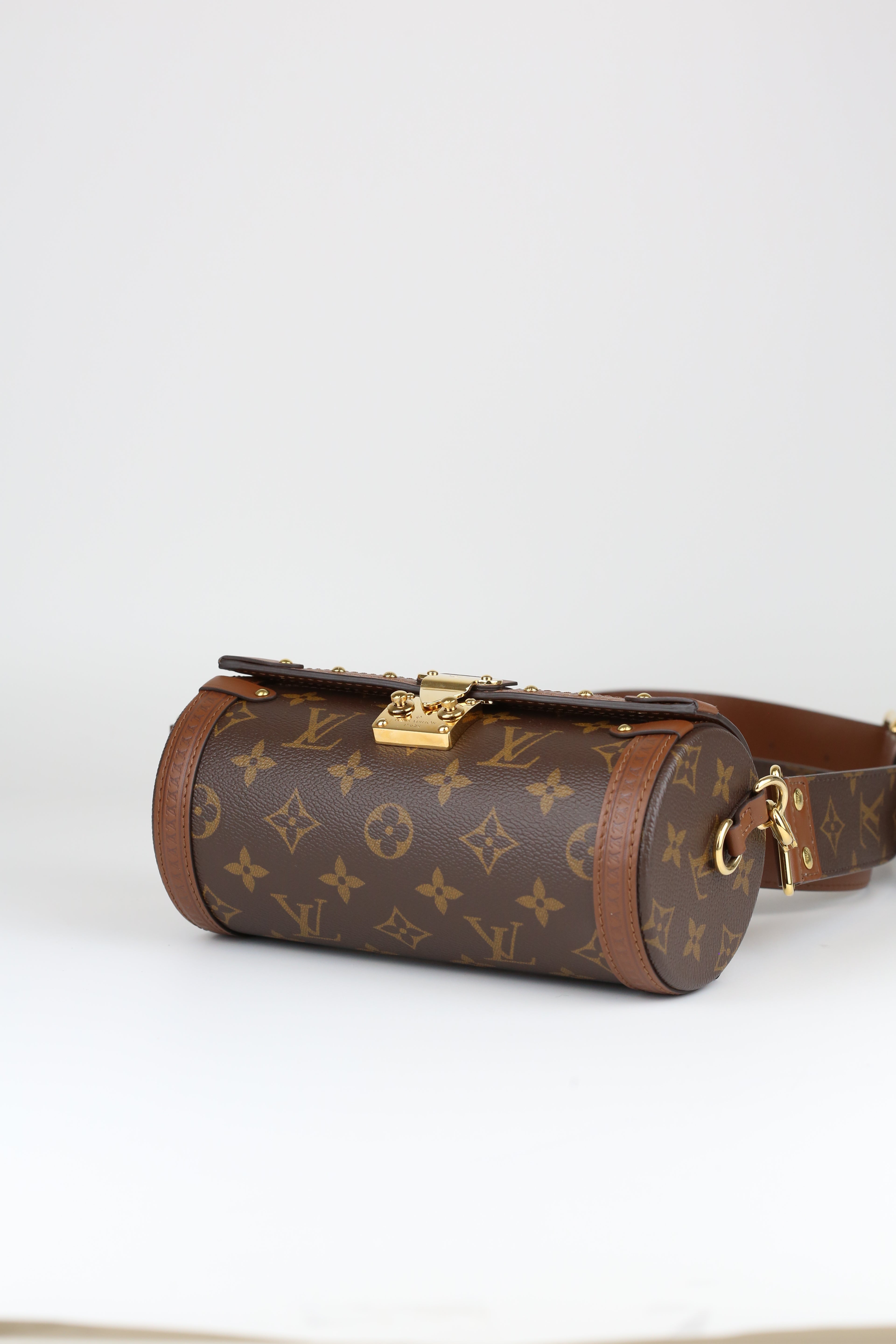 LOUIS VUITTON Papillon Monogram